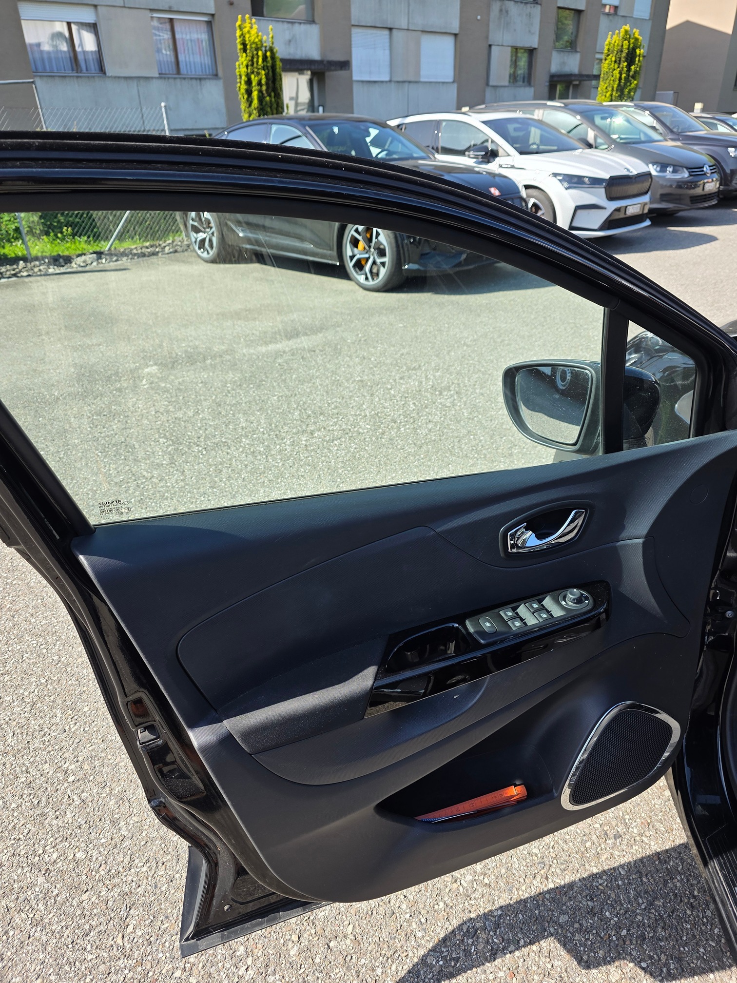 RENAULT Captur 1.2 120EDC — zdjęcie 9