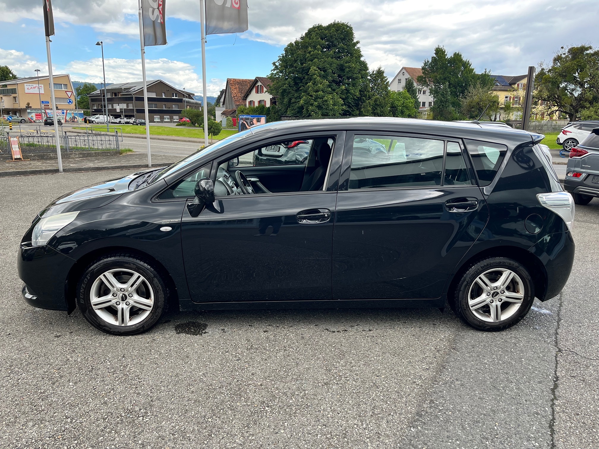TOYOTA Verso 1.8 — zdjęcie 3