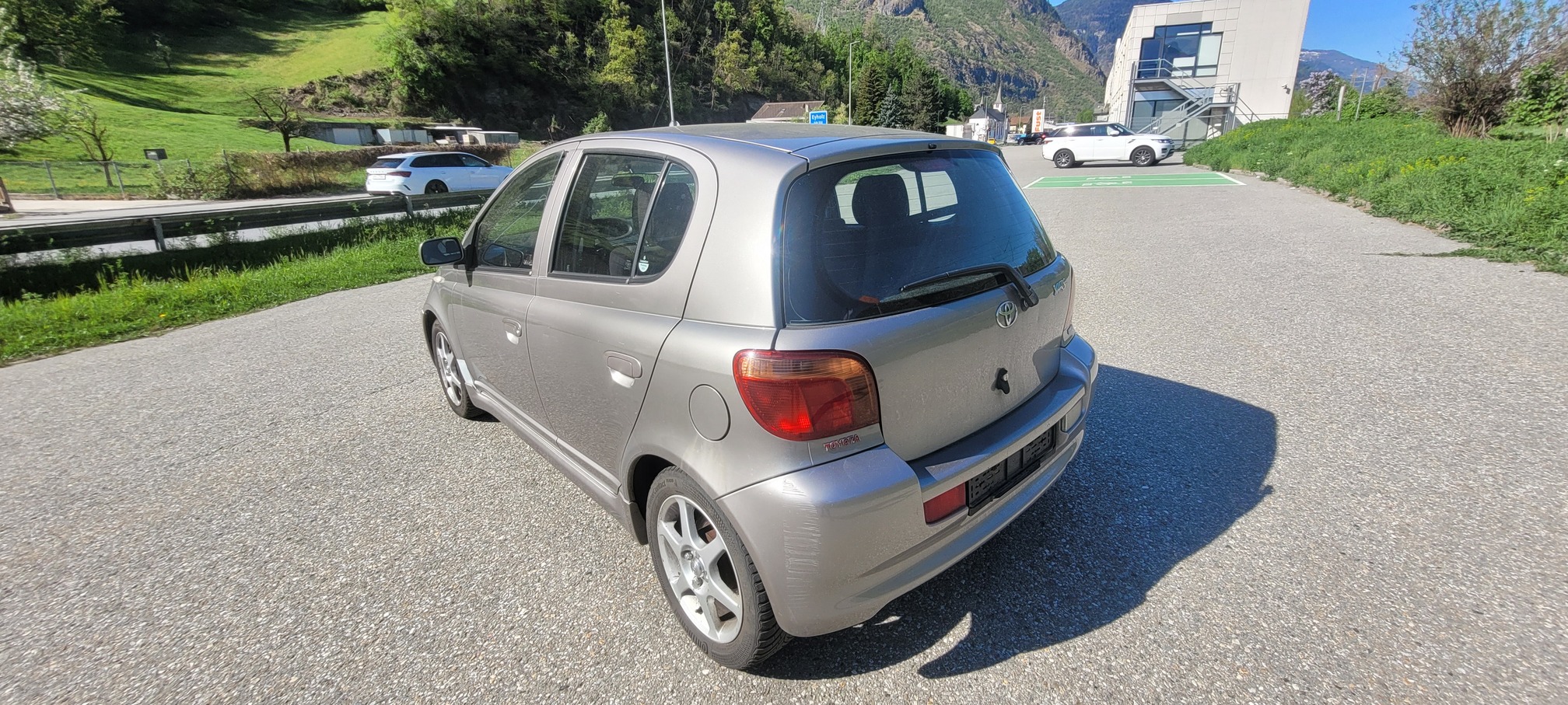 TOYOTA Yaris 1.5 TS — zdjęcie 4