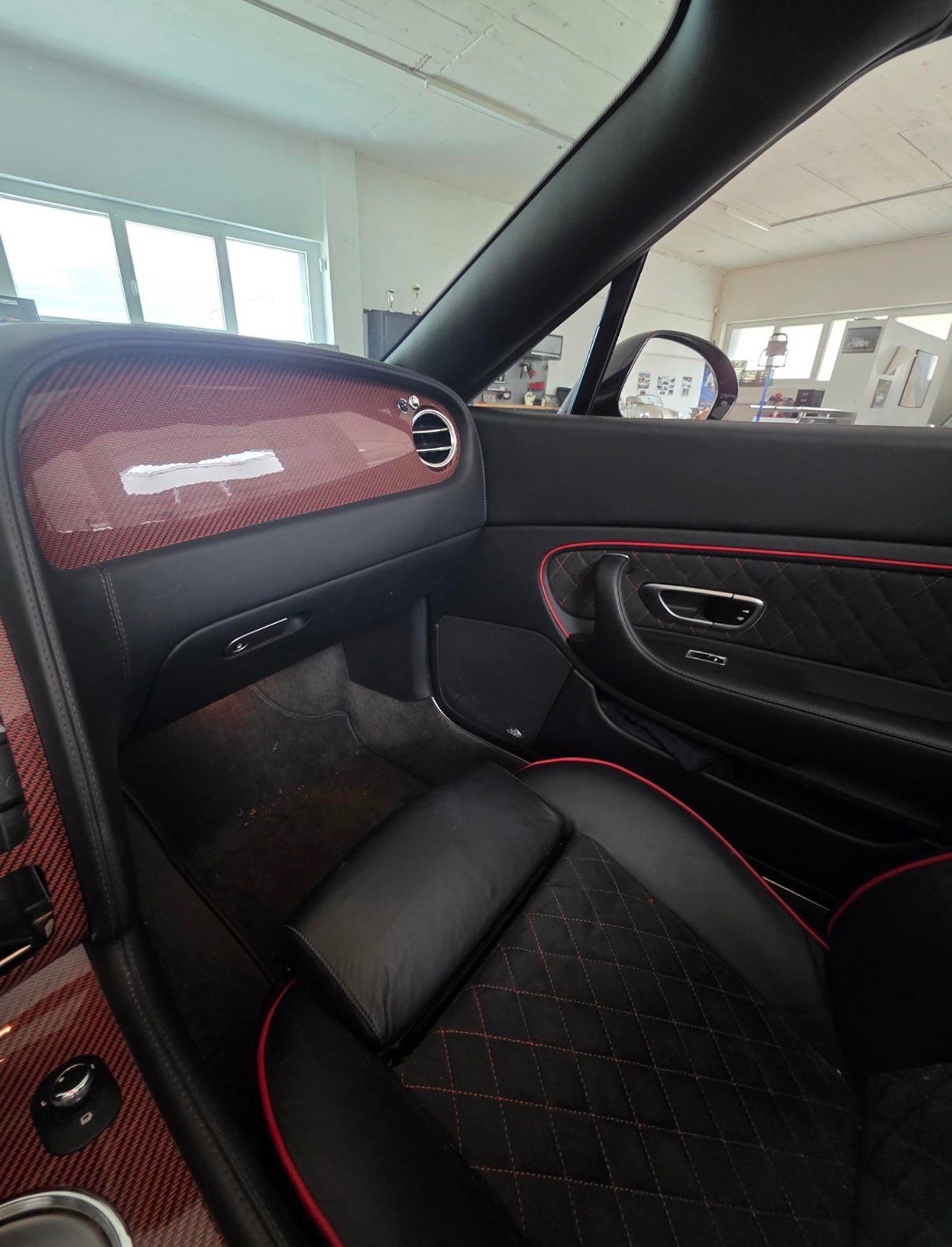 BENTLEY Supersports ISR — zdjęcie 5