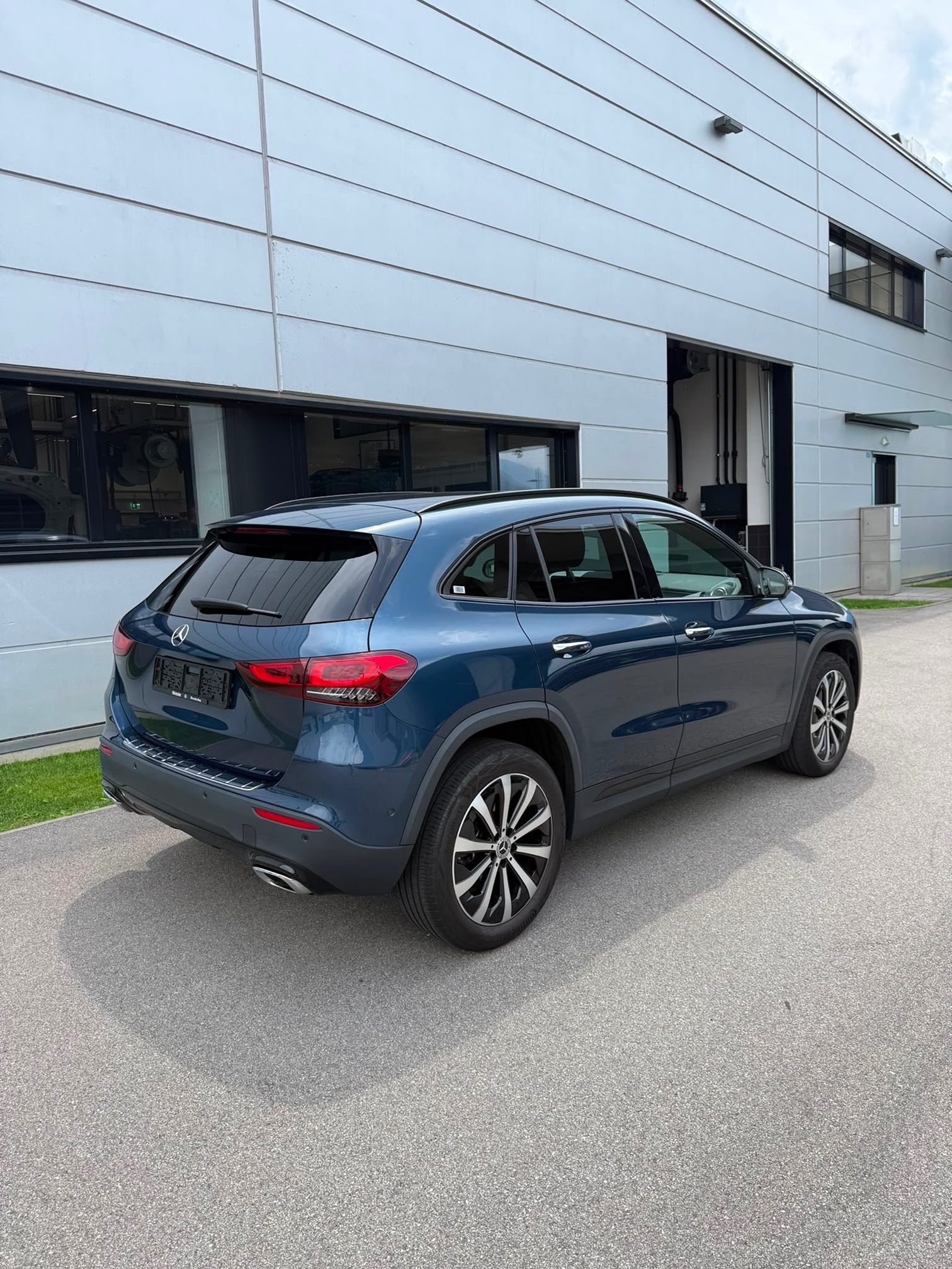 MERCEDES-BENZ GLA 250 4MATIC Progressive Line — zdjęcie 10