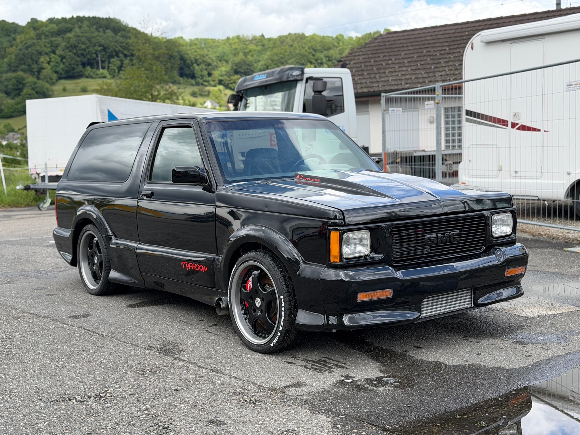 GMC Typhoon — zdjęcie 2