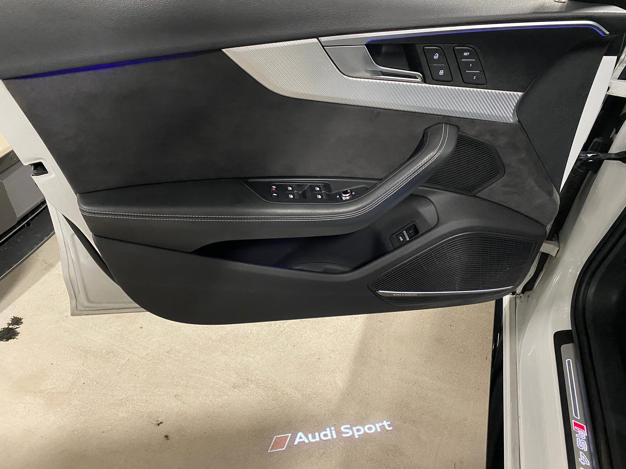 AUDI RS 4 Avant — zdjęcie 8