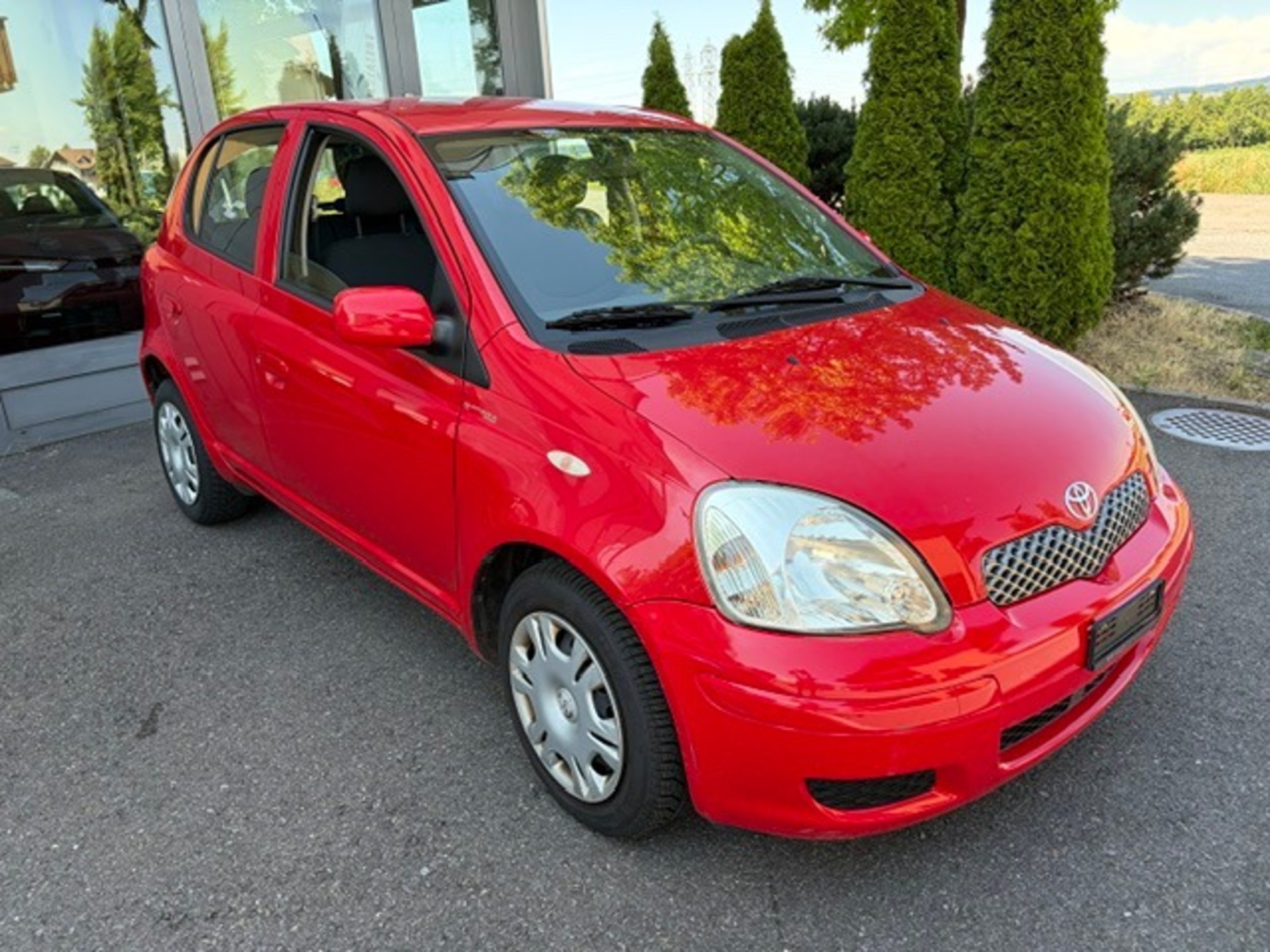 TOYOTA Yaris 1.3 — zdjęcie 2