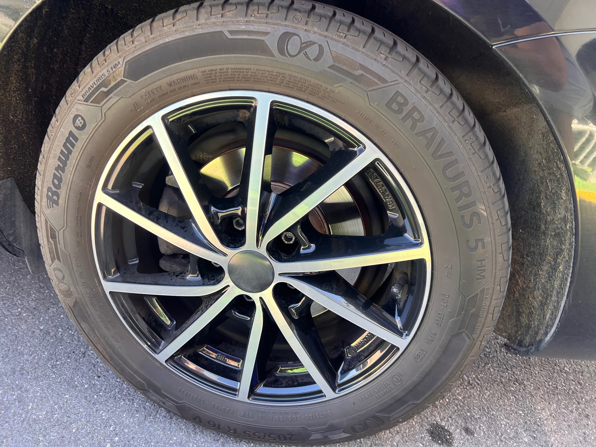 VW Passat V 2.0D BMT — zdjęcie 9