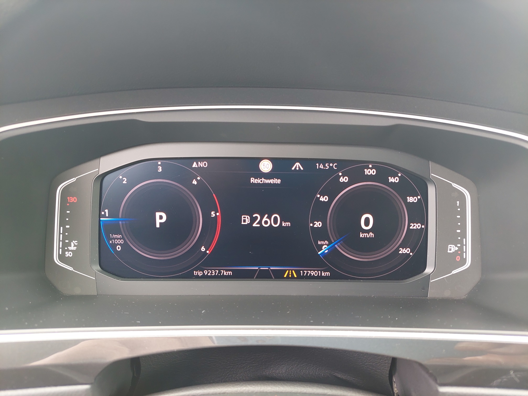 VW Tiguan 2.0 TDI 4M — zdjęcie 15