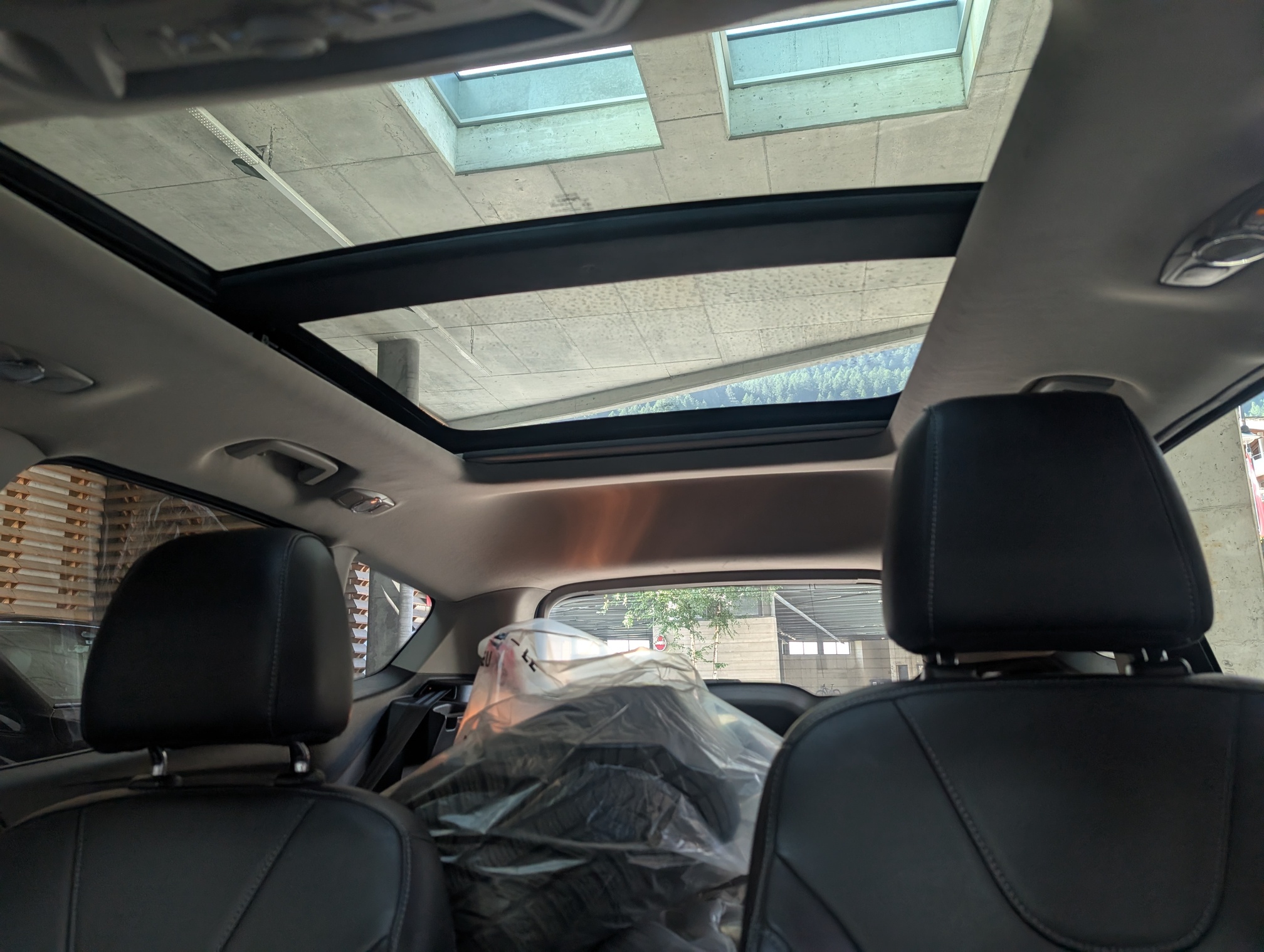 FORD Kuga 2.0 TDCi 4x4 — zdjęcie 11