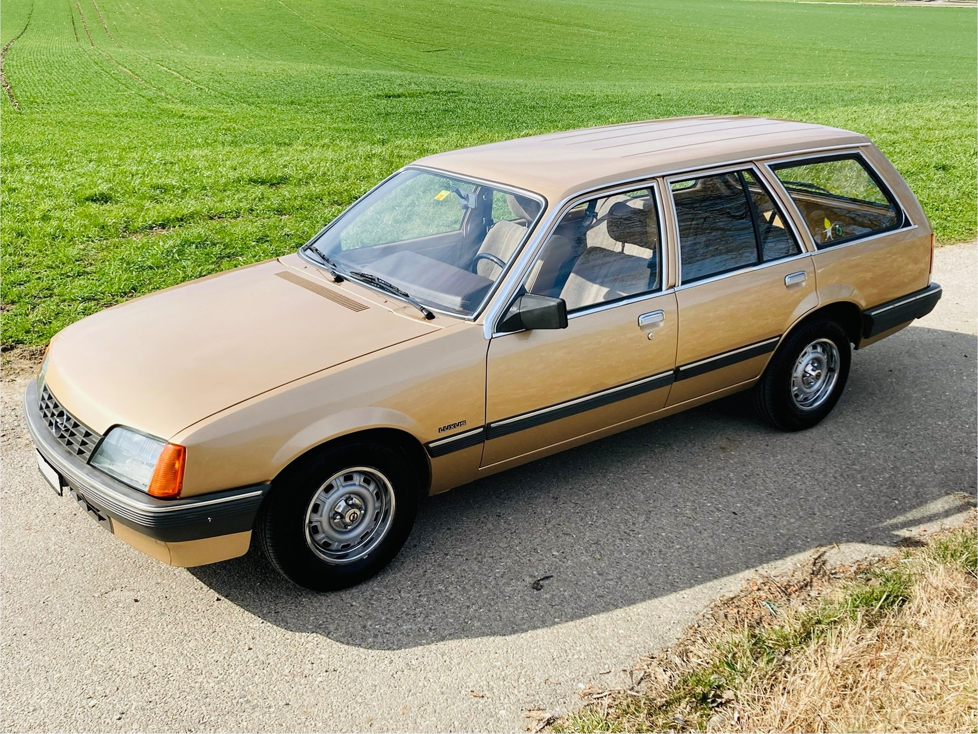 OPEL REKORD CARAVAN VETERAN, wie neu! — zdjęcie 7