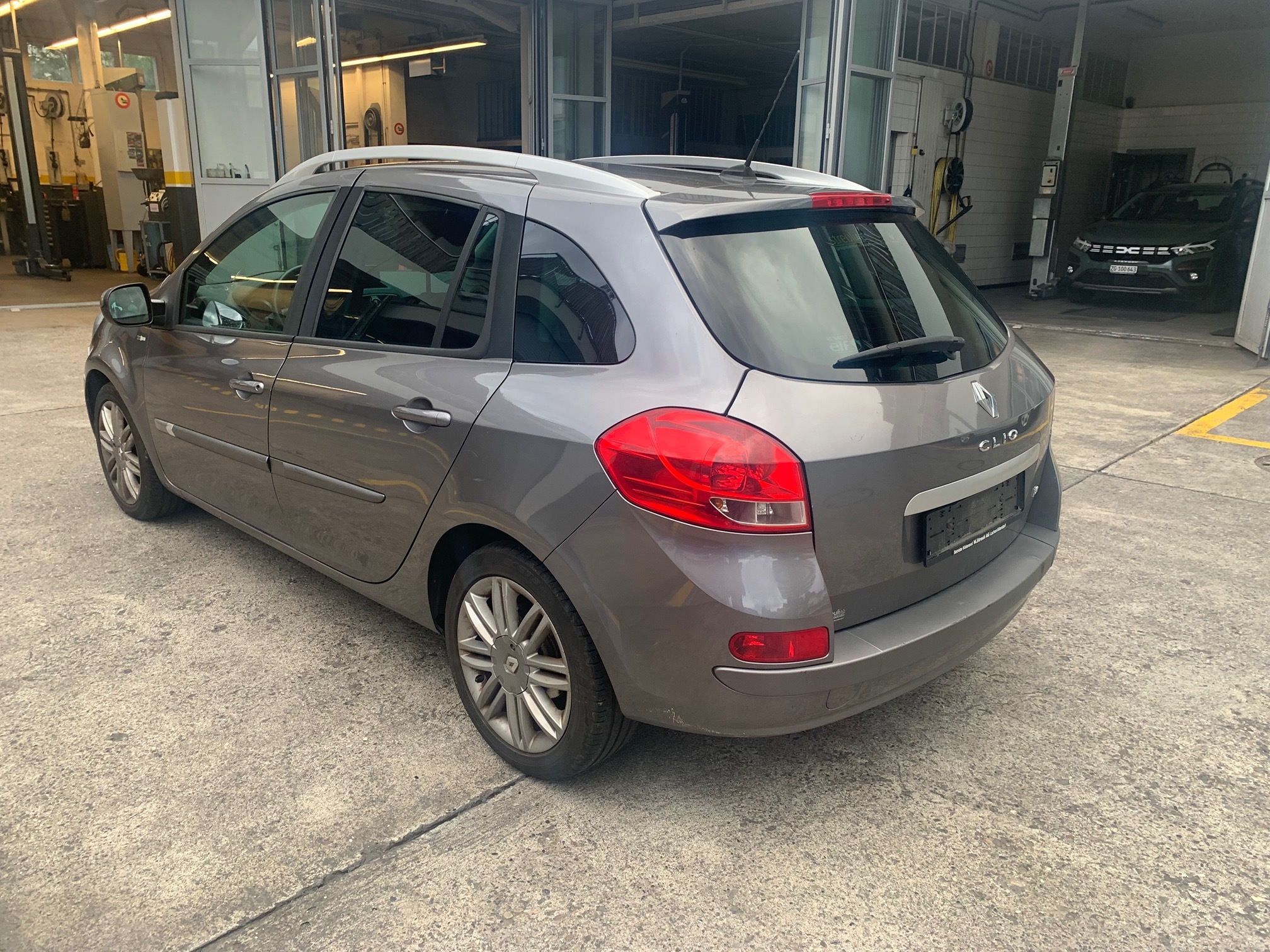 RENAULT Clio 1.2 100 — zdjęcie 3