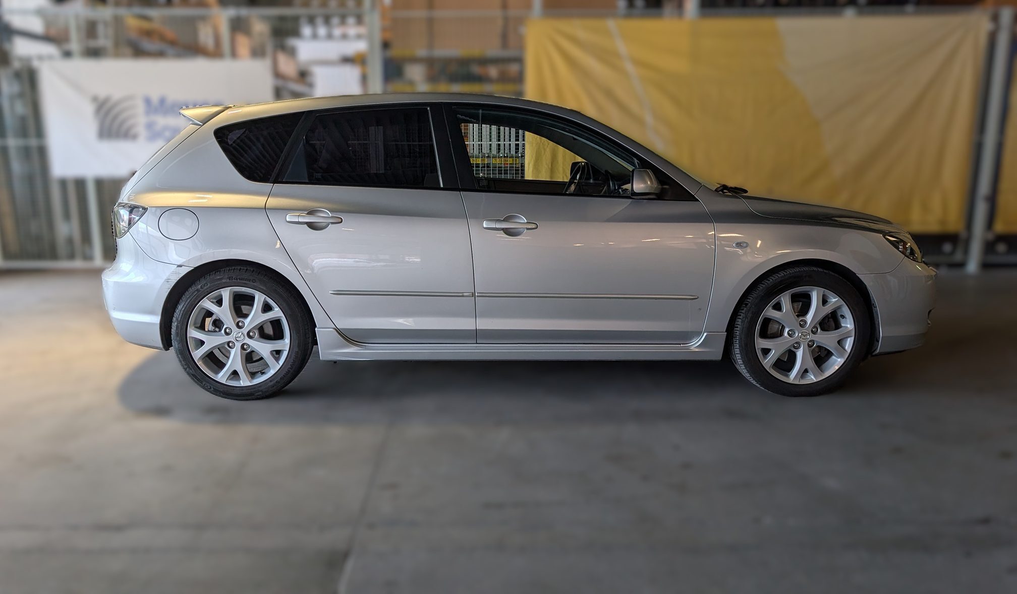 MAZDA 3 2.0D Hatchback — zdjęcie 9