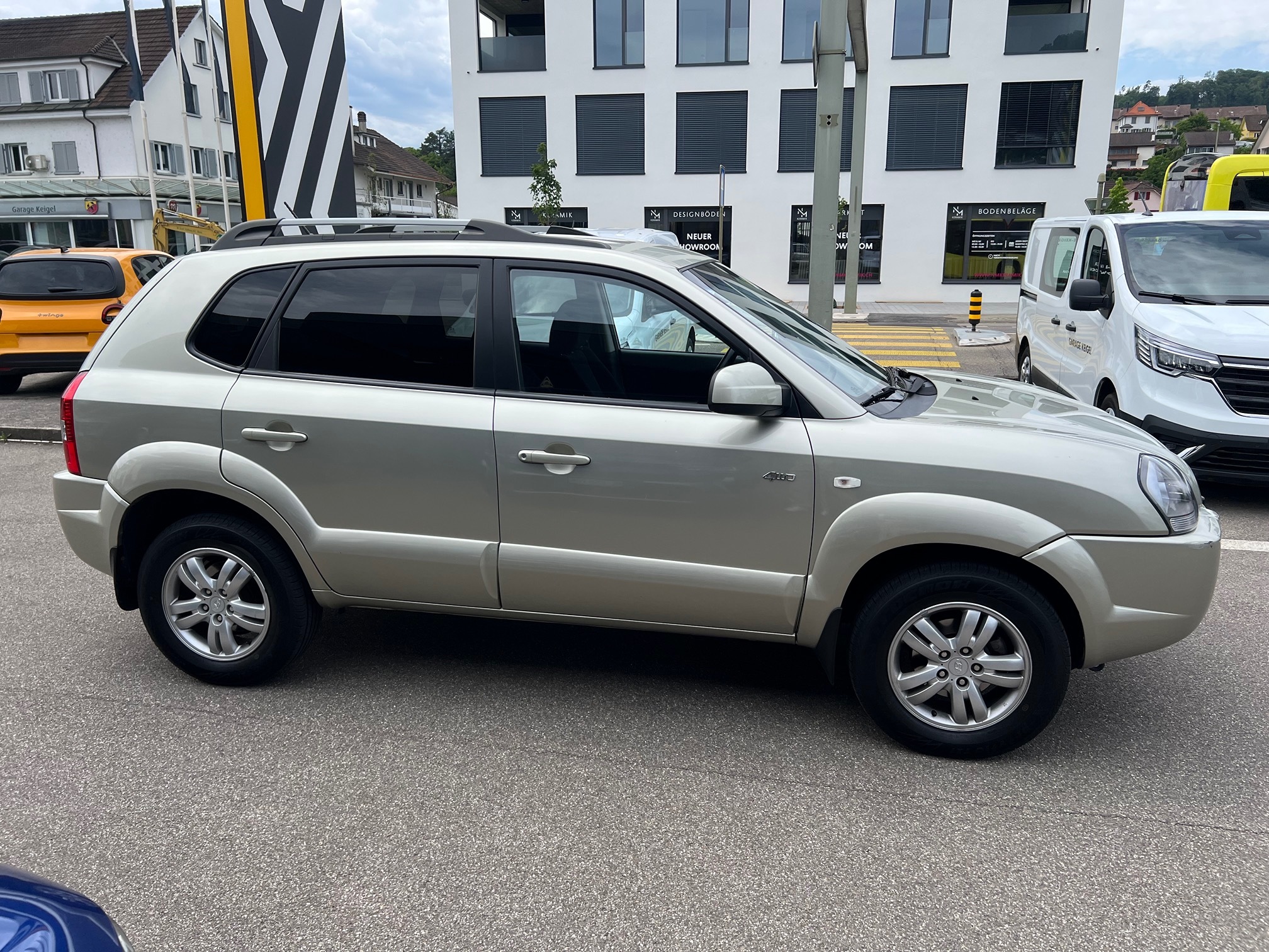 HYUNDAI Tucson 2.0 CRDI-I — zdjęcie 6