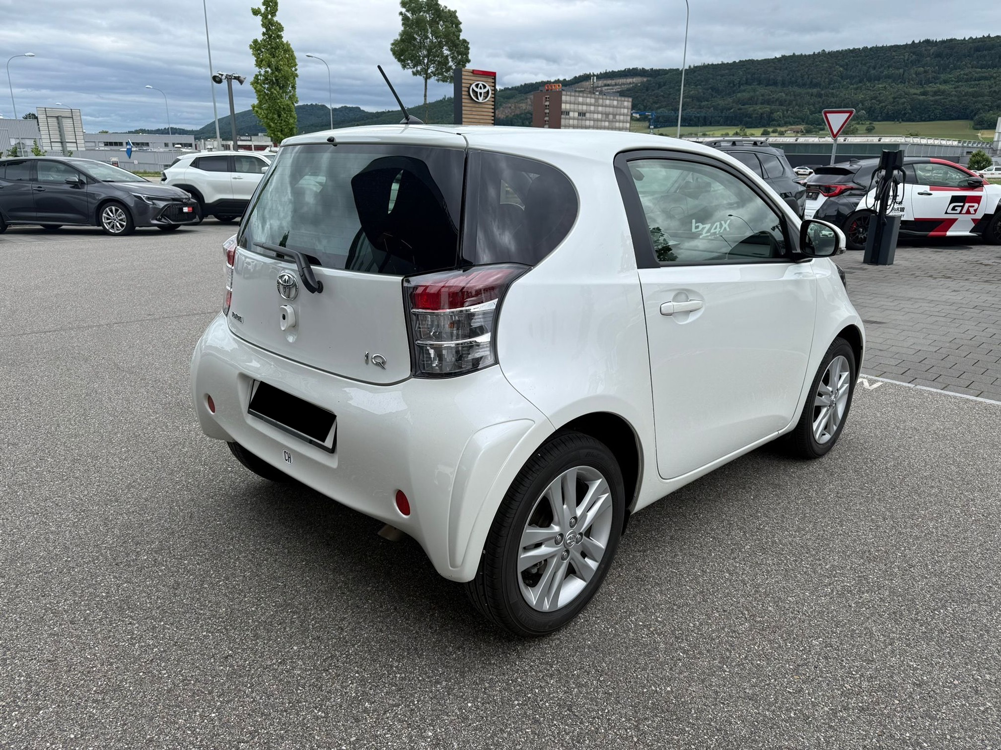 TOYOTA IQ 1.33 — zdjęcie 6
