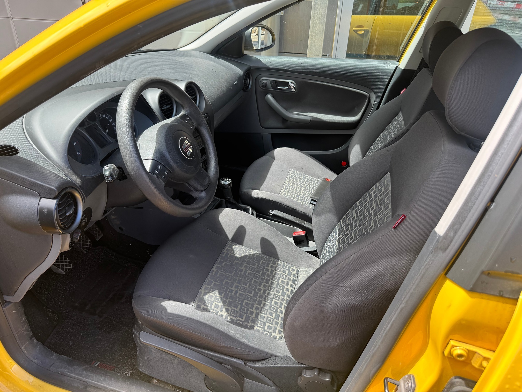 SEAT Ibiza — zdjęcie 9