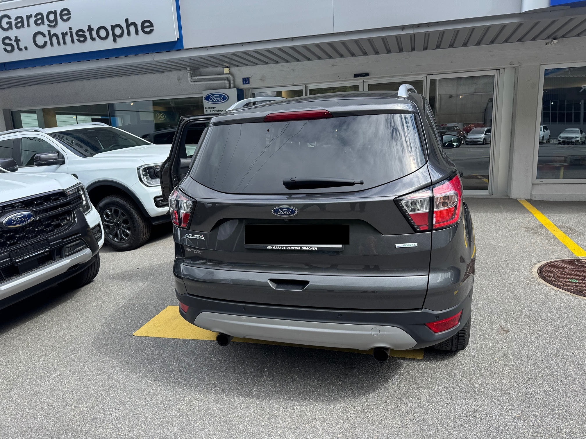 FORD Kuga 1.5 SCTI 4x4 — zdjęcie 8
