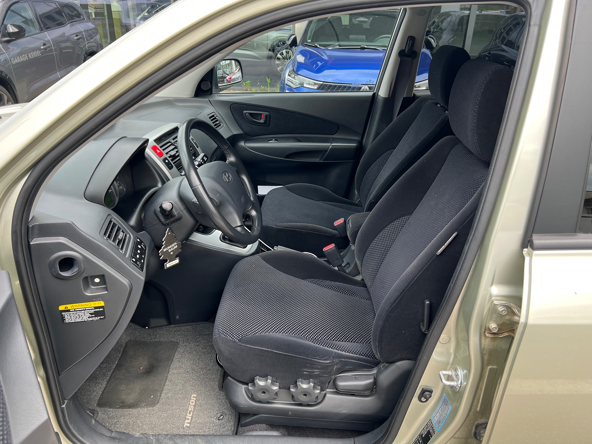 HYUNDAI Tucson 2.0 CRDI-I — zdjęcie 9