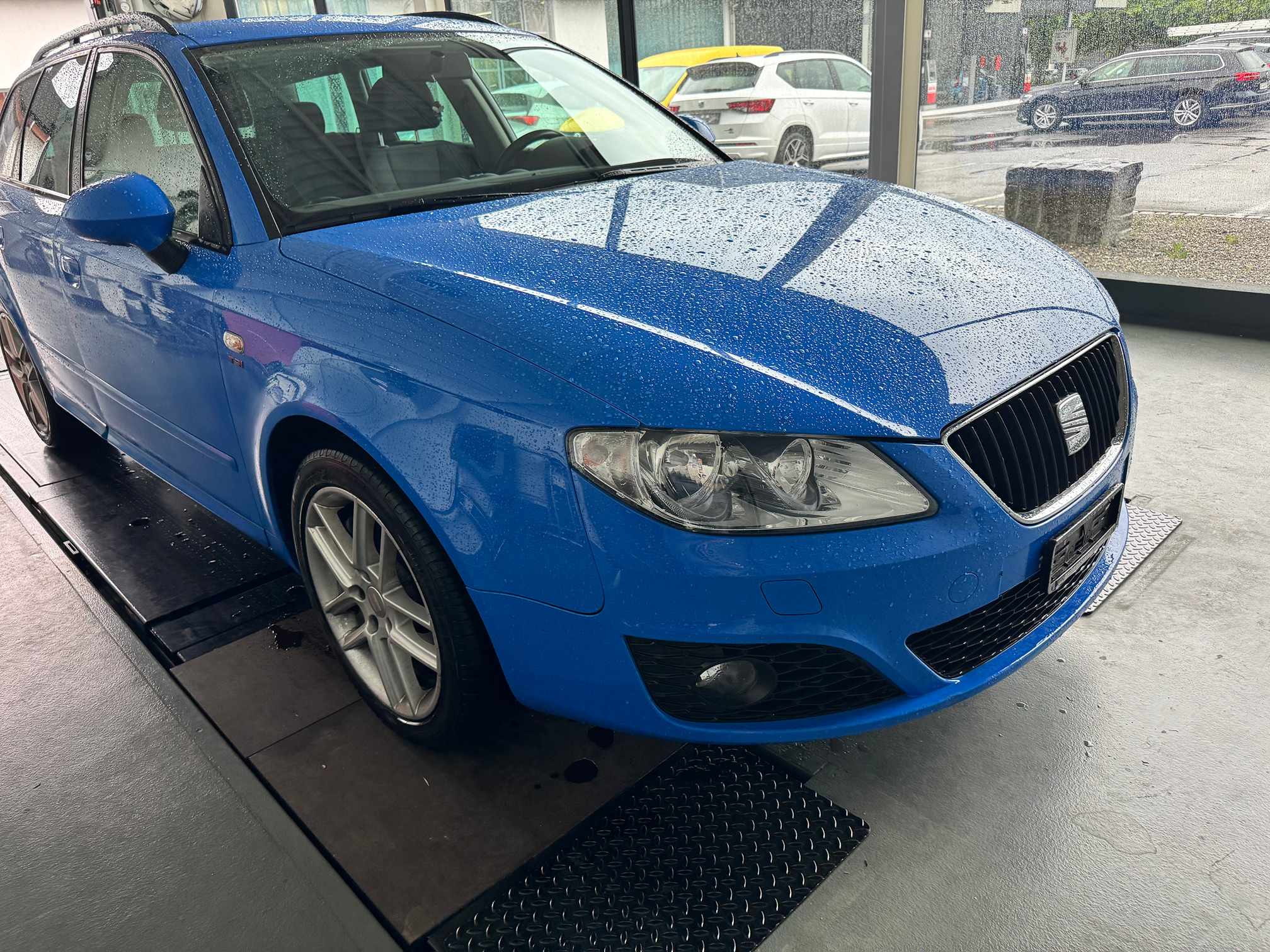 SEAT EXEO ST 2.0TSI — zdjęcie 4