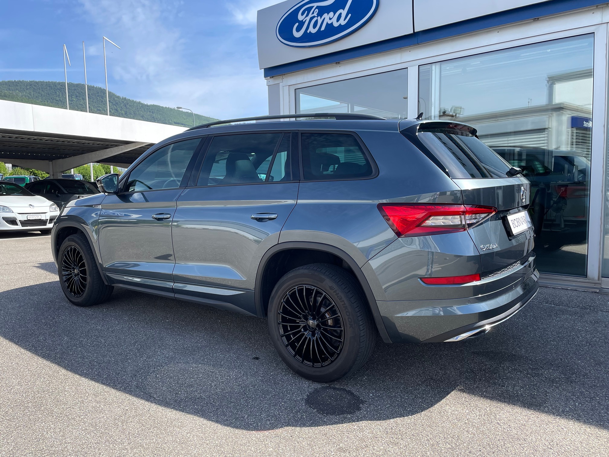 SKODA Kodiaq 2.0TSI 4x4 — zdjęcie 9