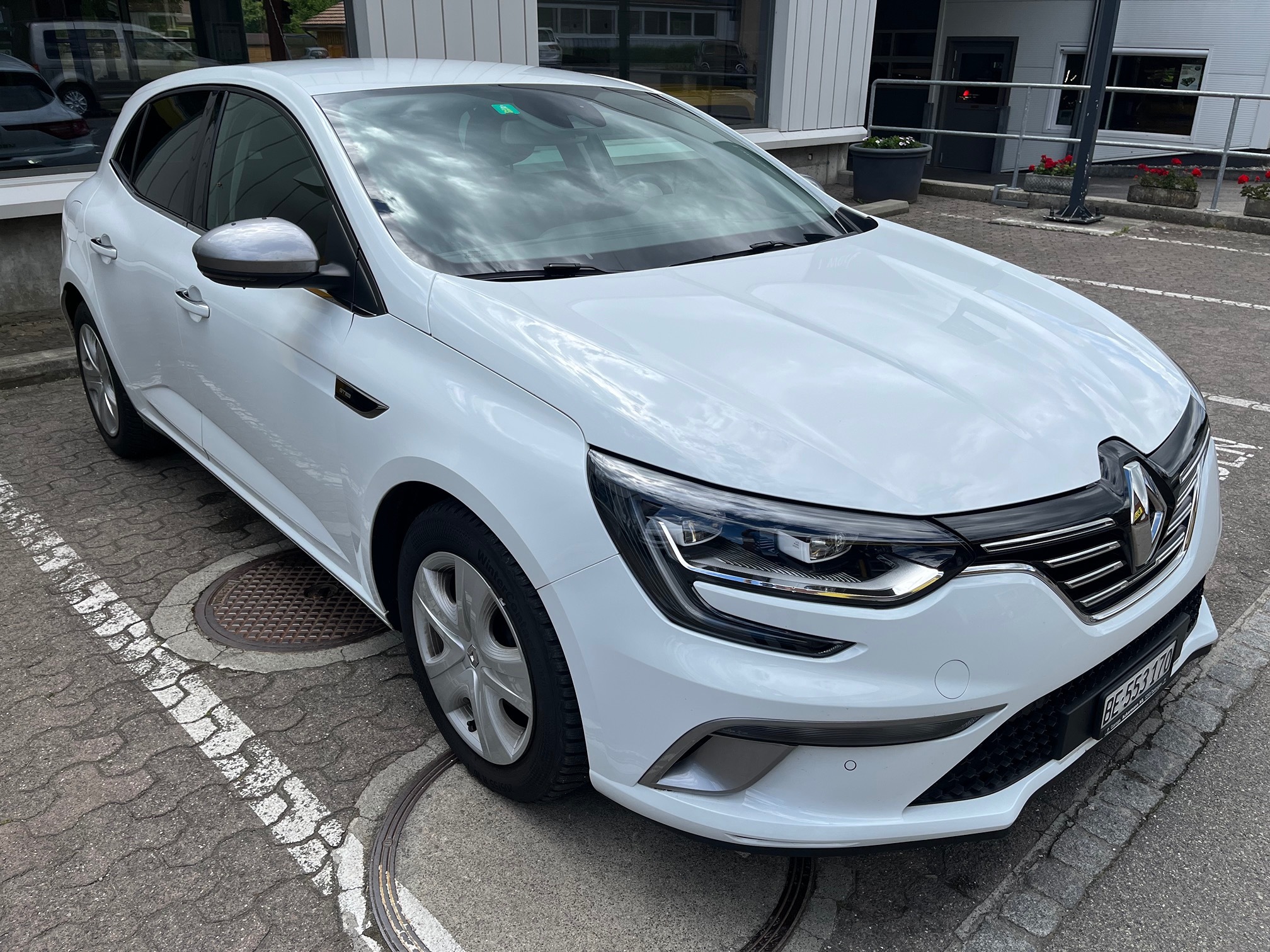 RENAULT Megane — zdjęcie 6