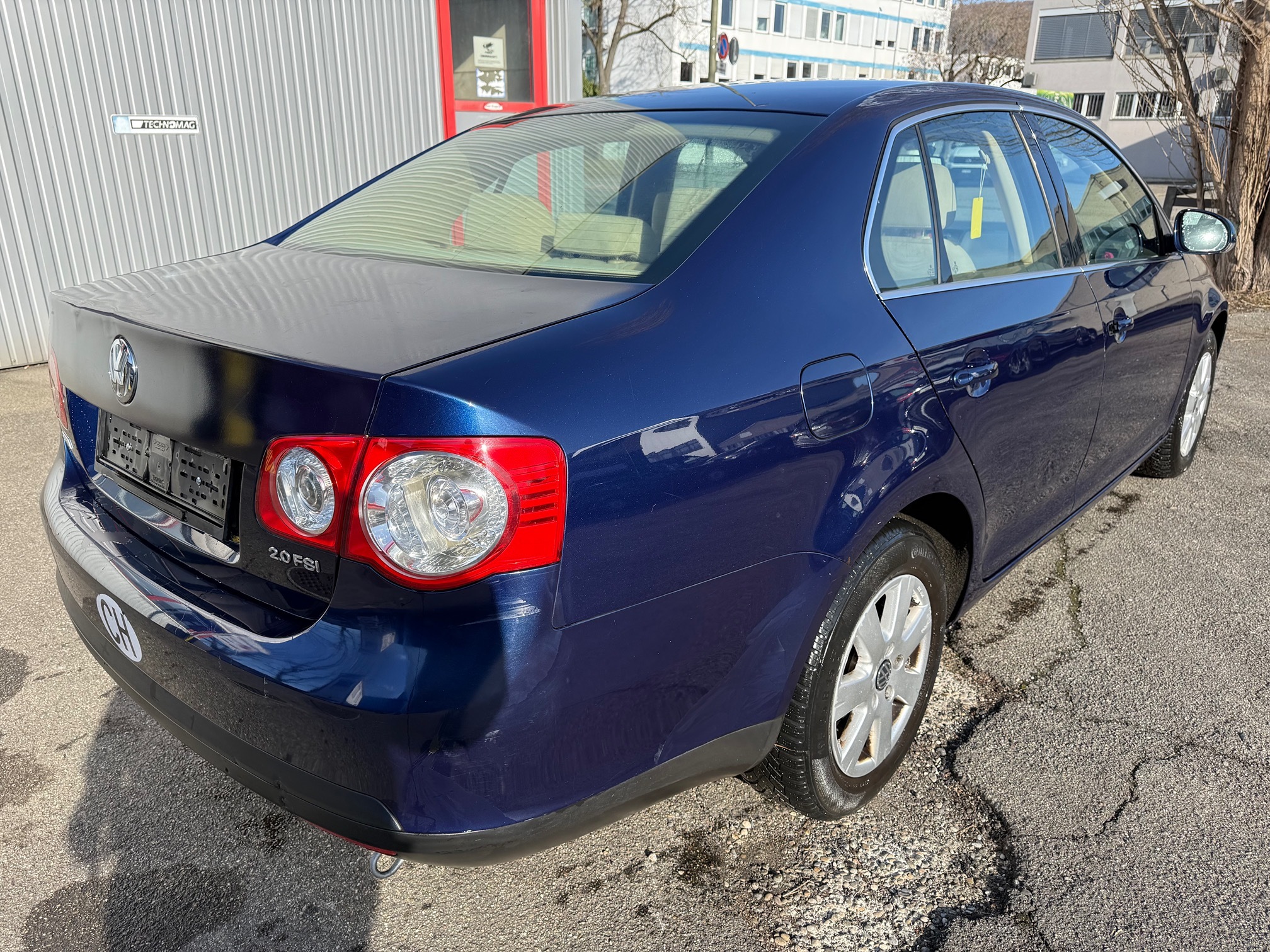 VW Jetta 2.0FSI — zdjęcie 3