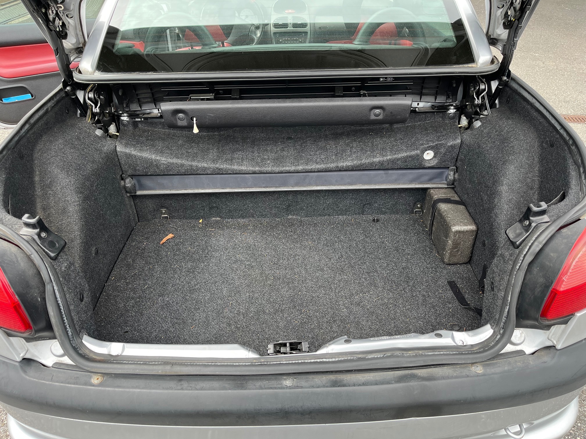 PEUGEOT 206 2.0 Cabrio — zdjęcie 14