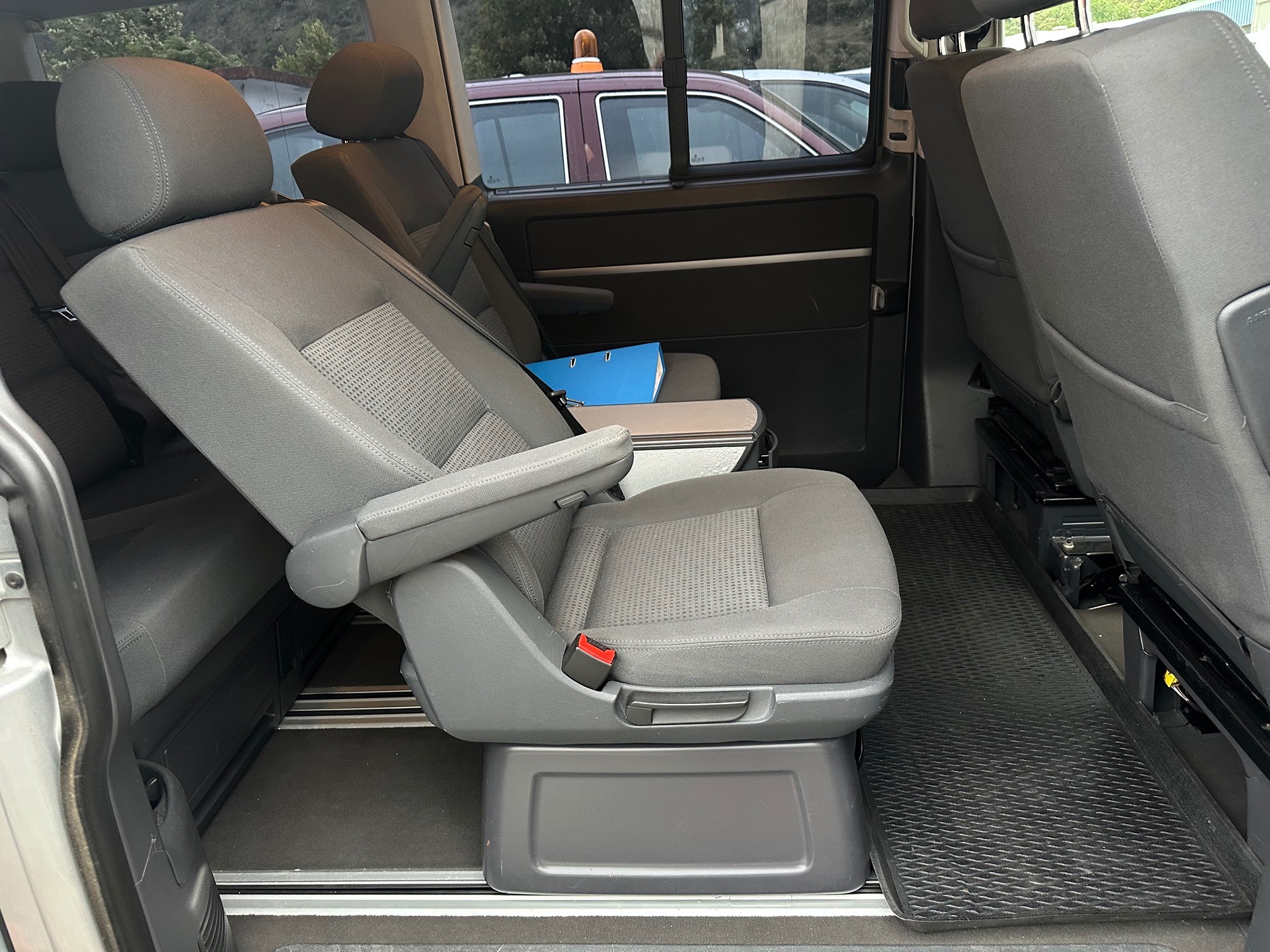 VW T5 Multivan — zdjęcie 11