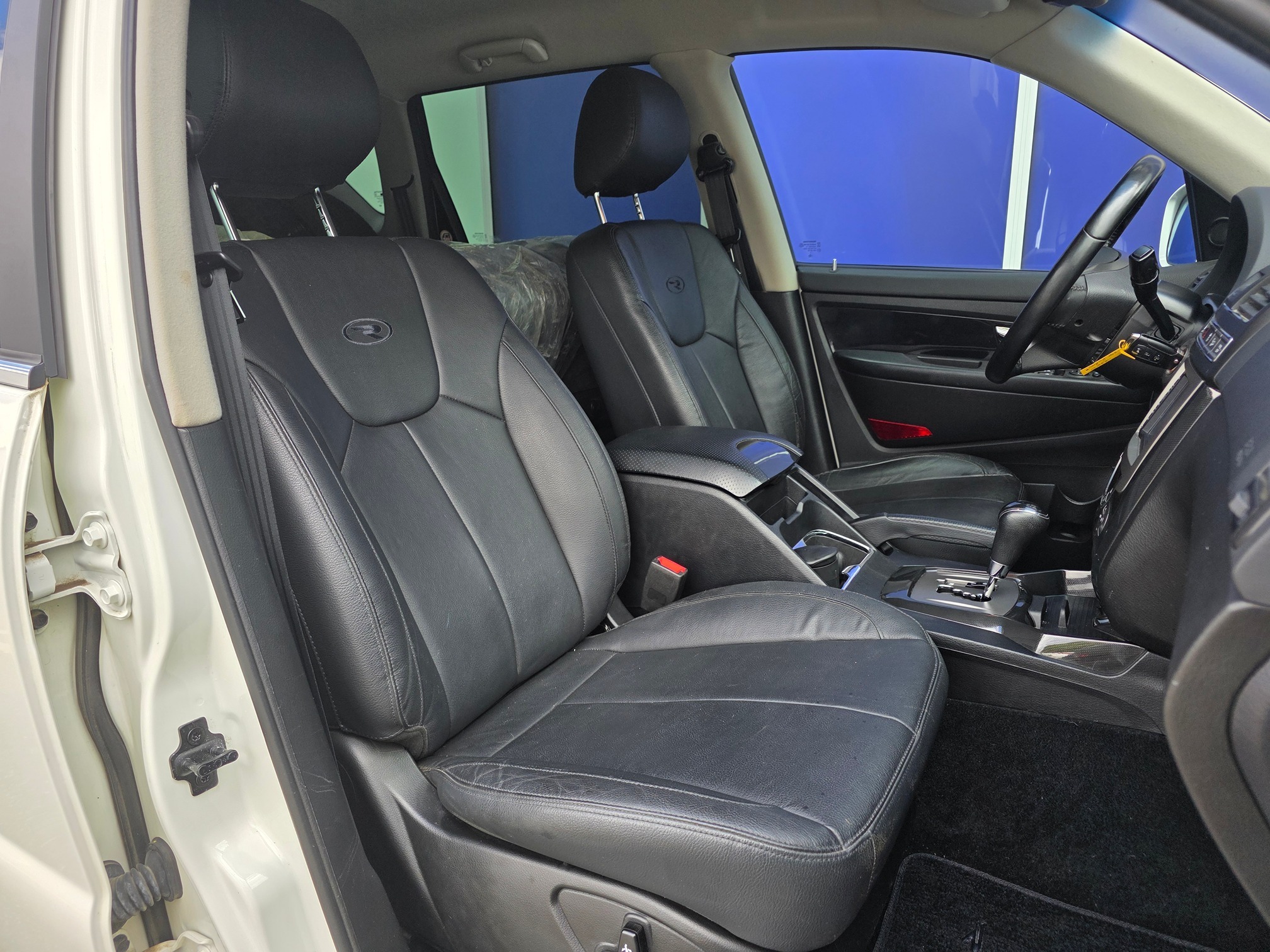 SSANGYONG Rexton 2.2 CRDI RX220e -XDi EXECUTIVE — zdjęcie 14