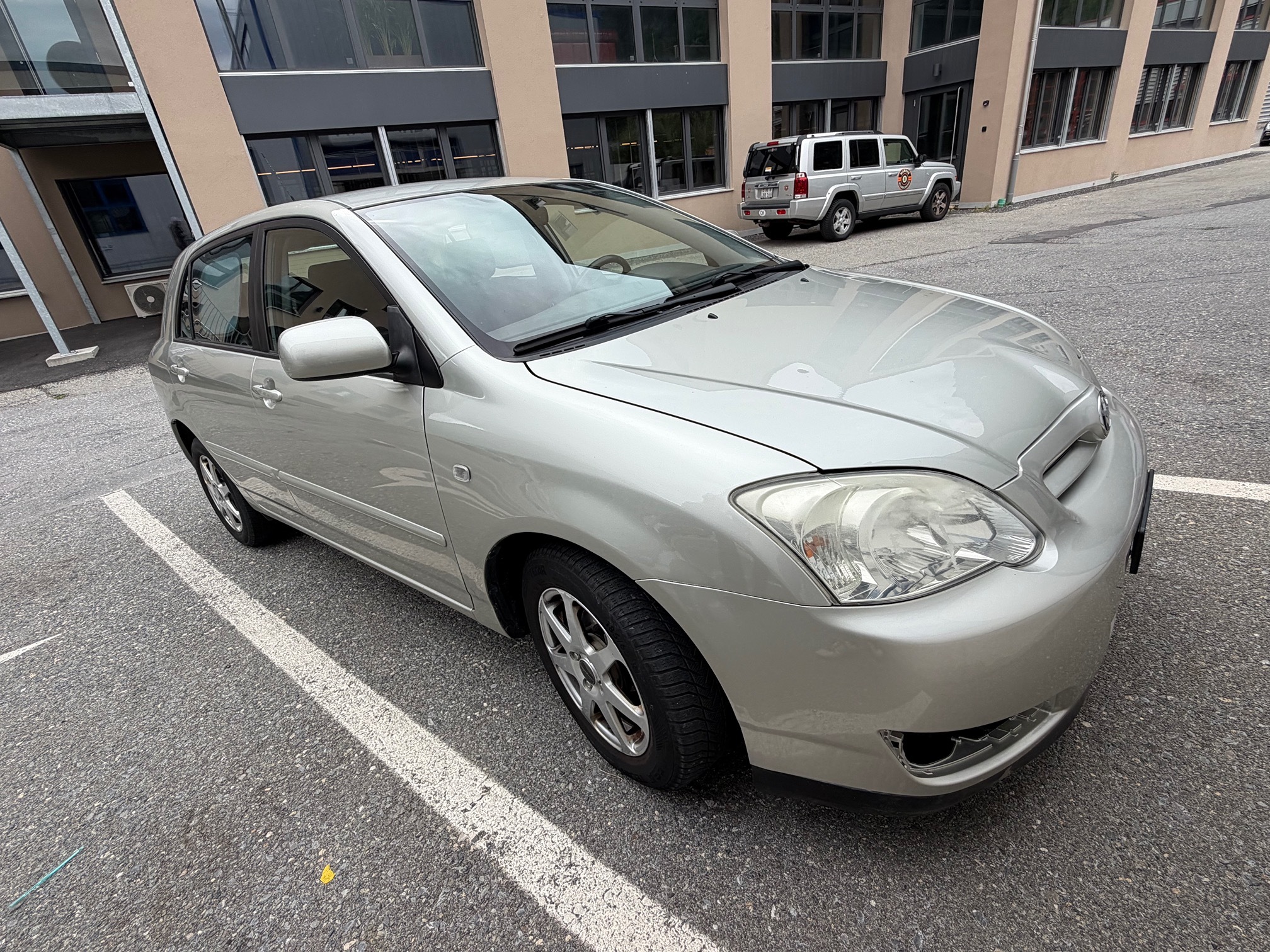TOYOTA Corolla 1.6 — zdjęcie 3