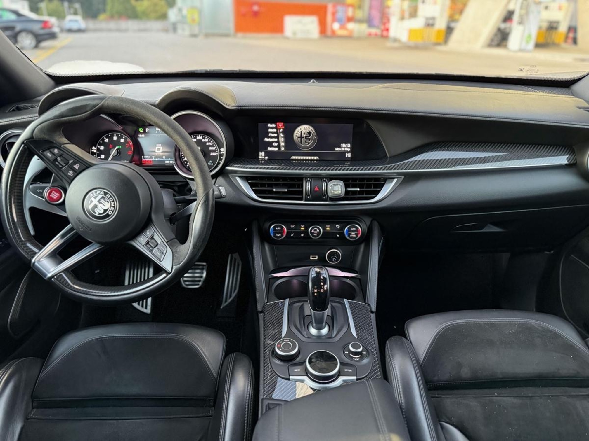 ALFA ROMEO Stelvio2.9V6 Q4 — zdjęcie 6