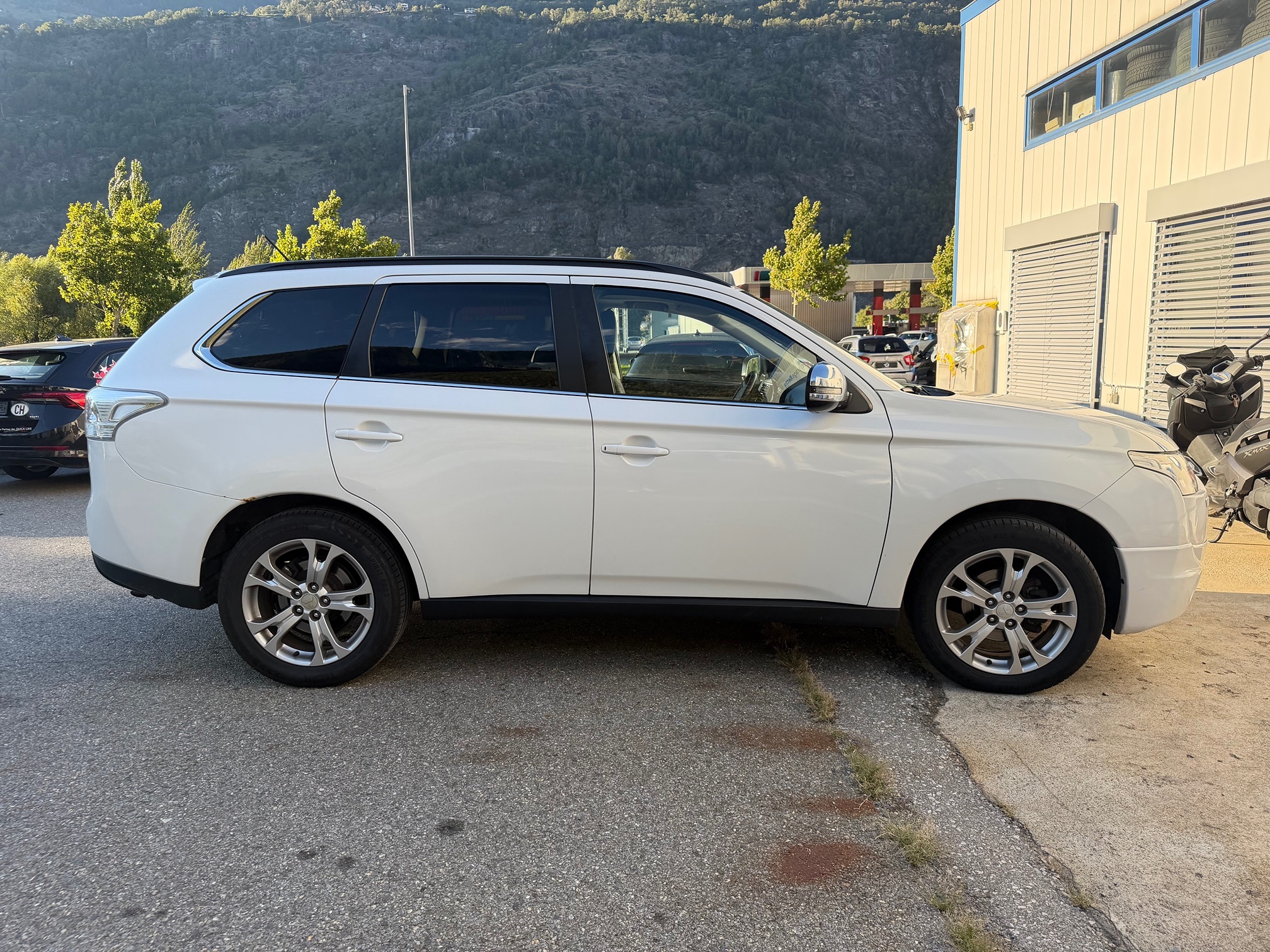 MITSUBISHI Outlander 2.2 DID "Navigator" — zdjęcie 4