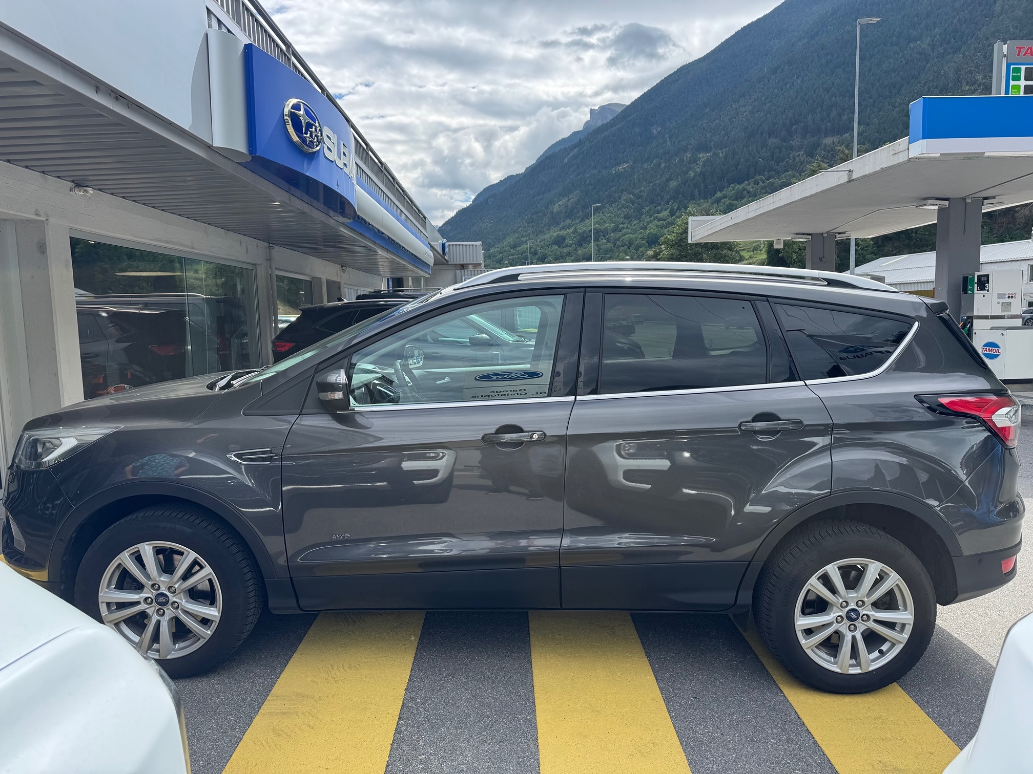 FORD Kuga 1.5 SCTI 4x4 — zdjęcie 4