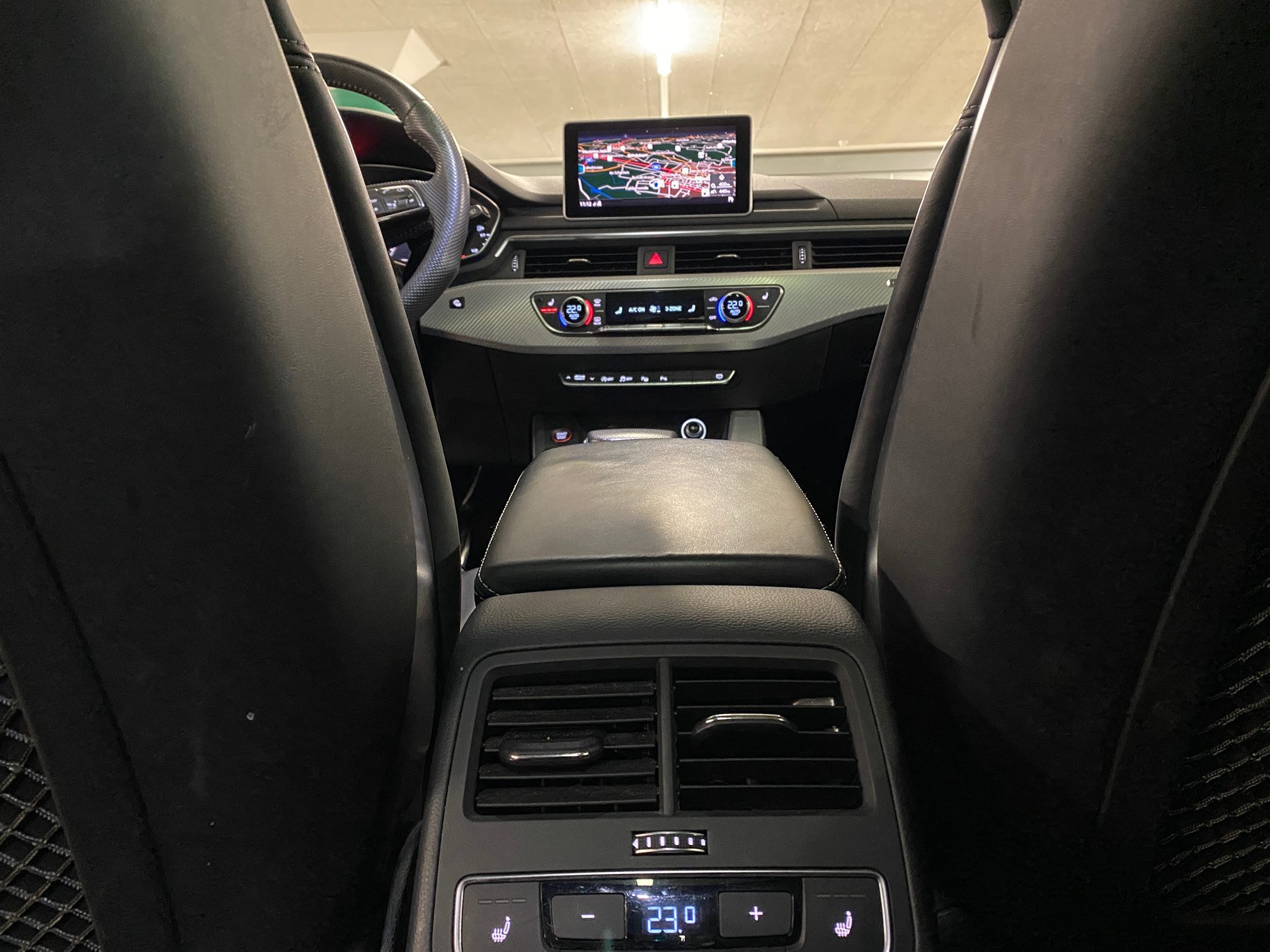 AUDI RS 4 Avant — zdjęcie 15
