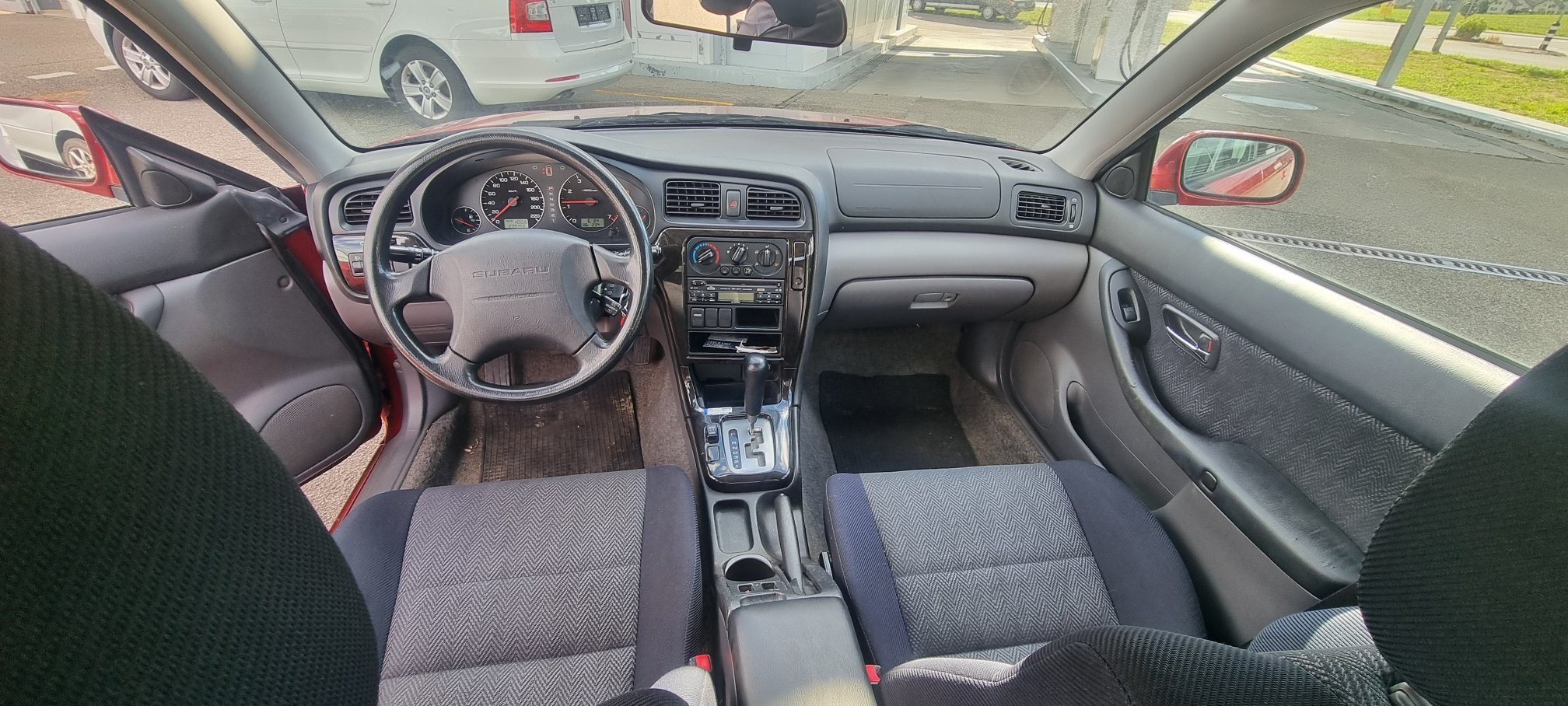 SUBARU legacy 2.0 — zdjęcie 11