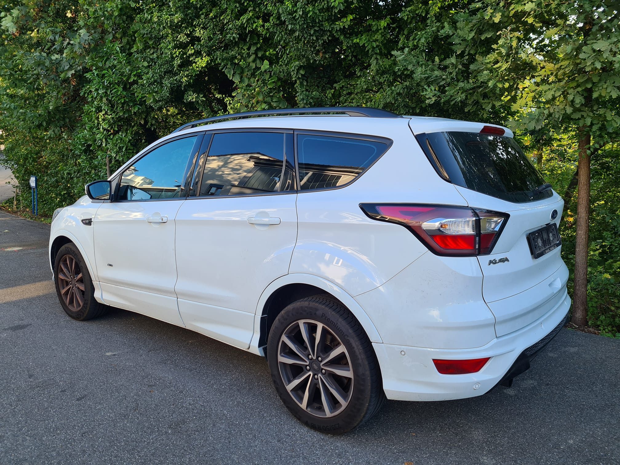 FORD Kuga 1.5i SCTI EcoBoost 182 PS ST-Line 4x4 Automat — zdjęcie 3