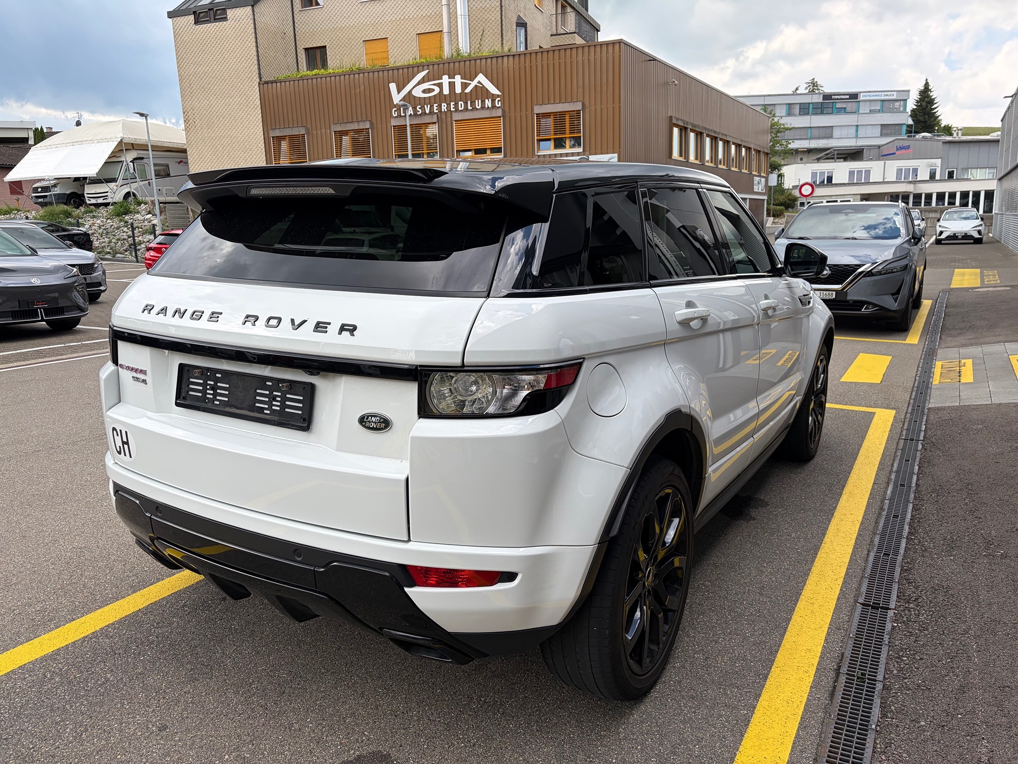 LAND ROVER RR Evoque SD4 — zdjęcie 3