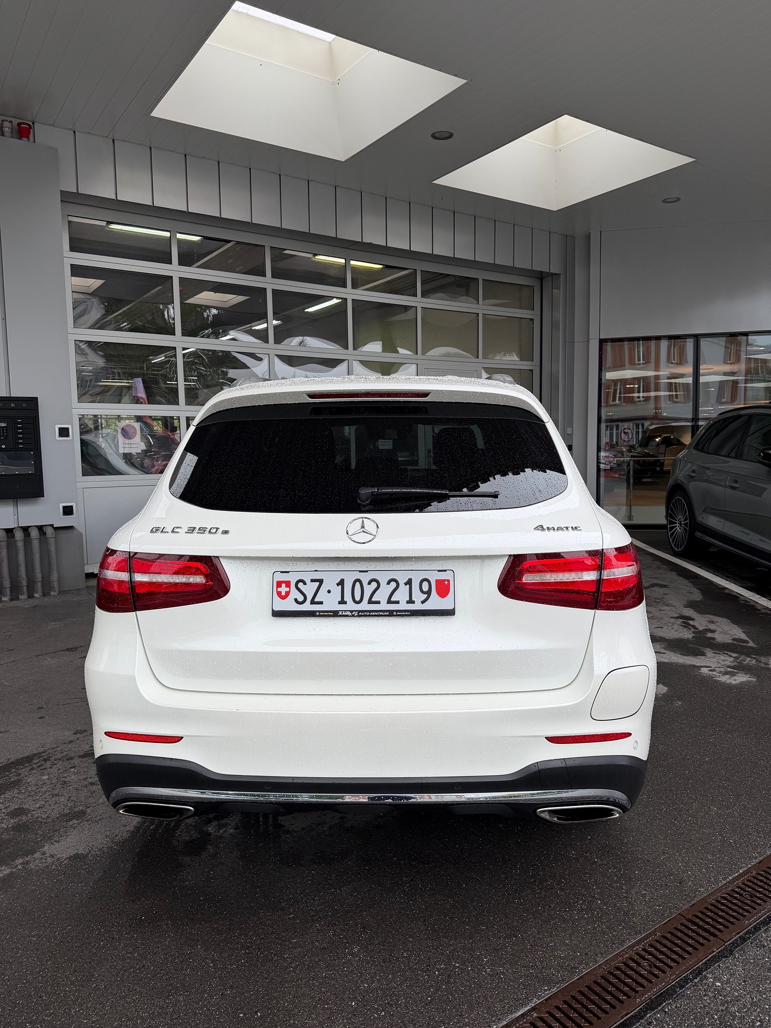 MERCEDES-BENZ GLC 350e — zdjęcie 4