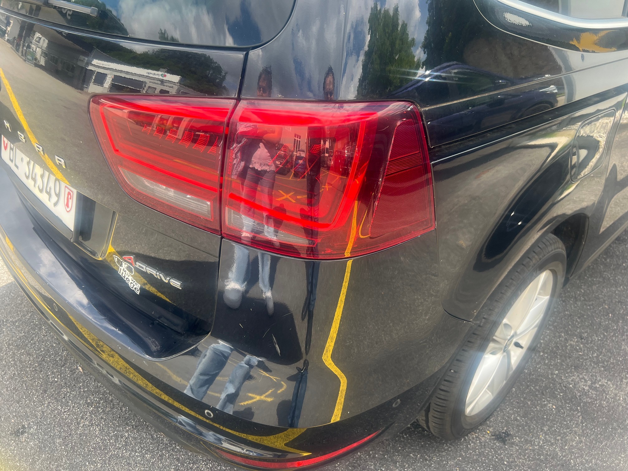 SEAT Alhambra 2.0D 4M — zdjęcie 11