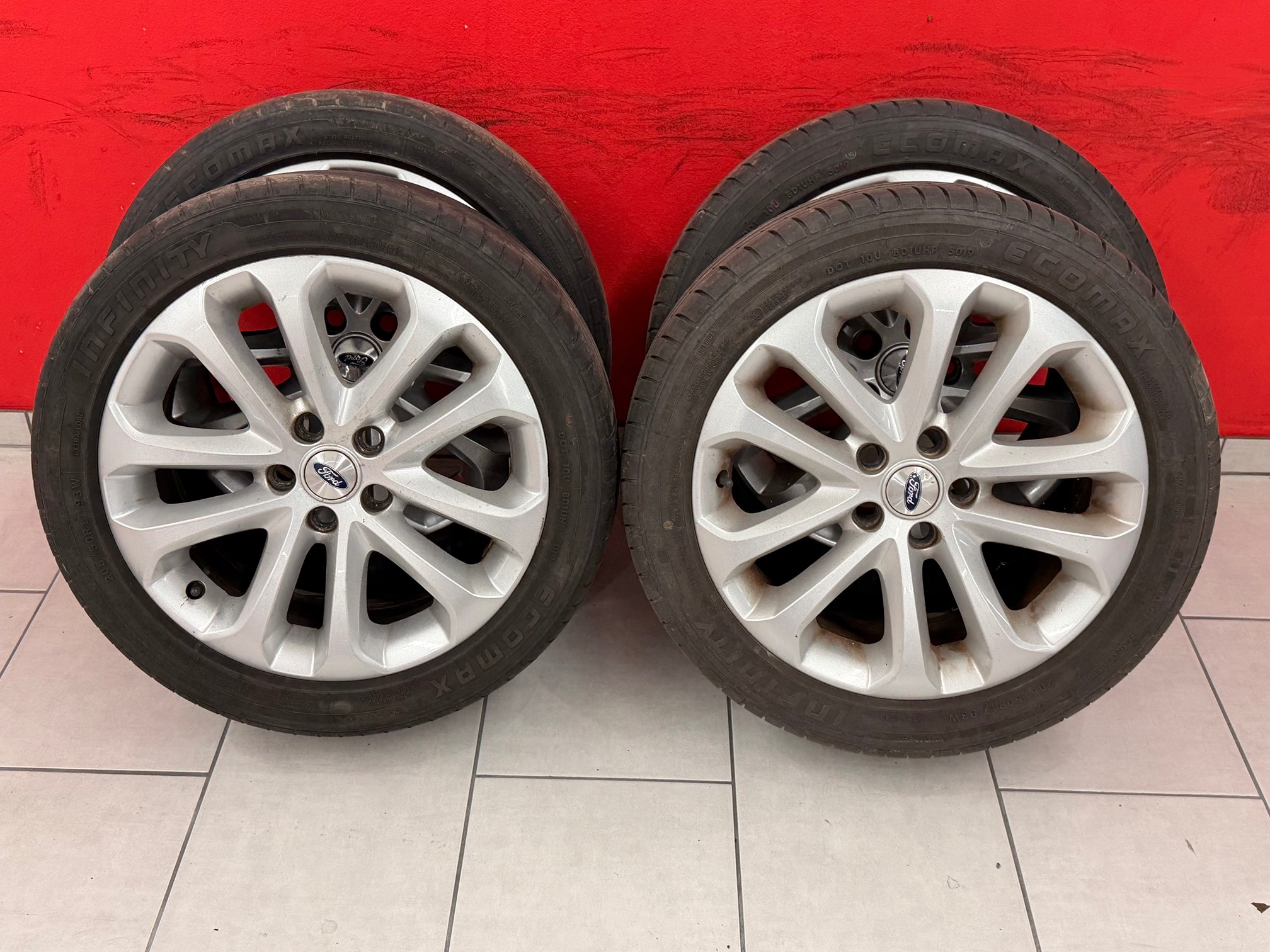 FORD Focus 2.0i 16V Titanium — zdjęcie 12