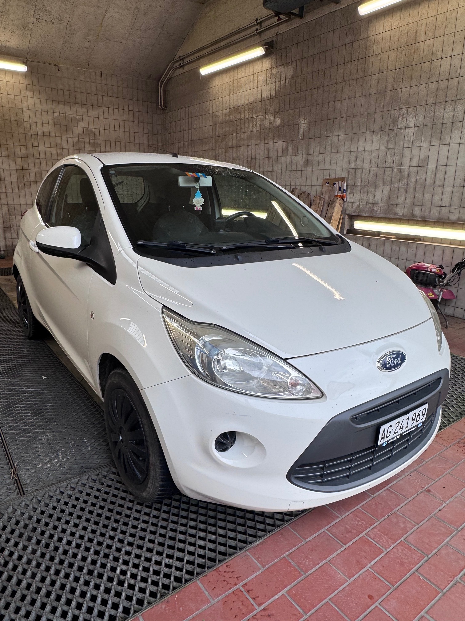FORD Ka 1.25i — zdjęcie 1