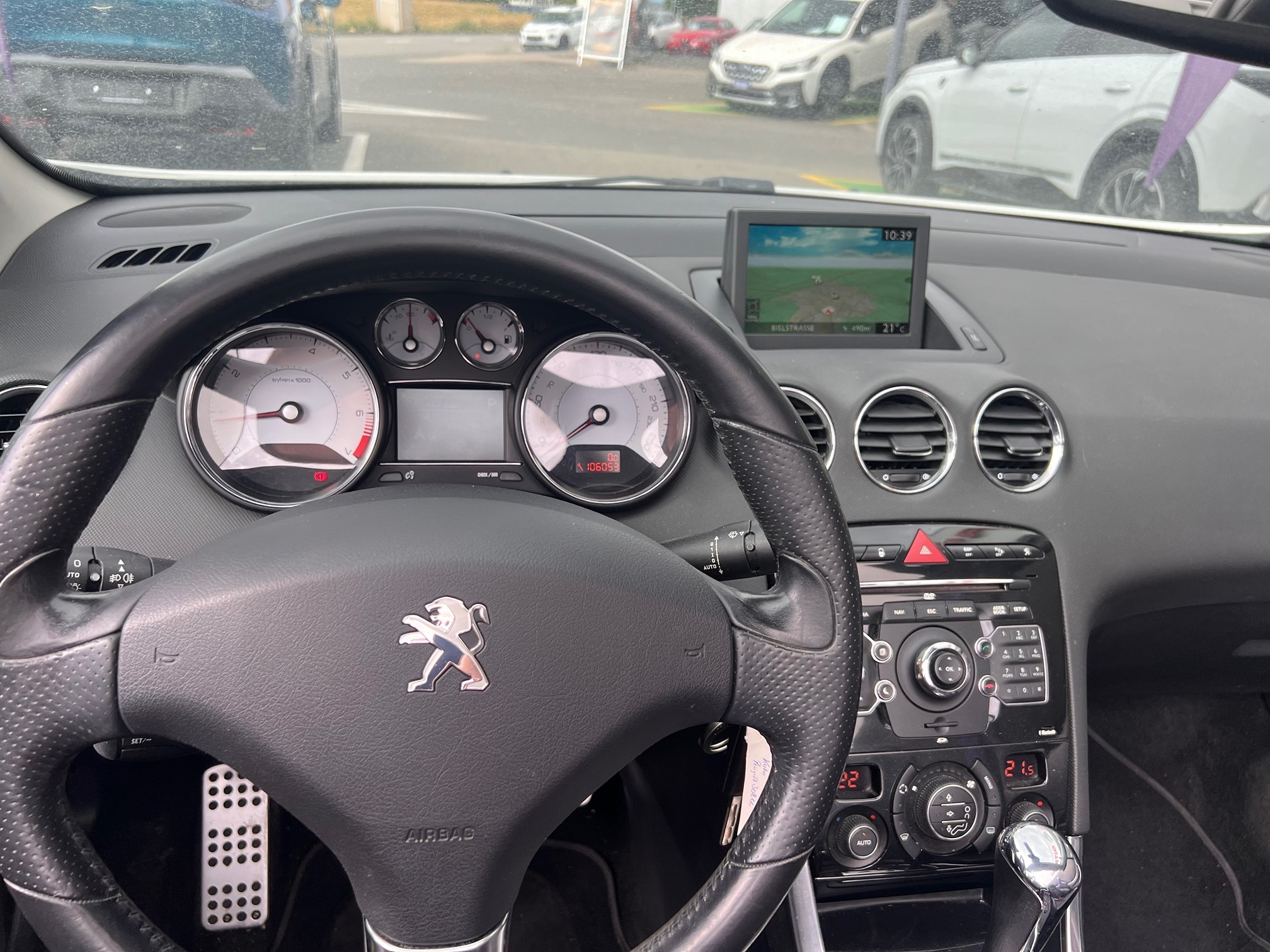 PEUGEOT 308 CC 1.6i Turbo — zdjęcie 10