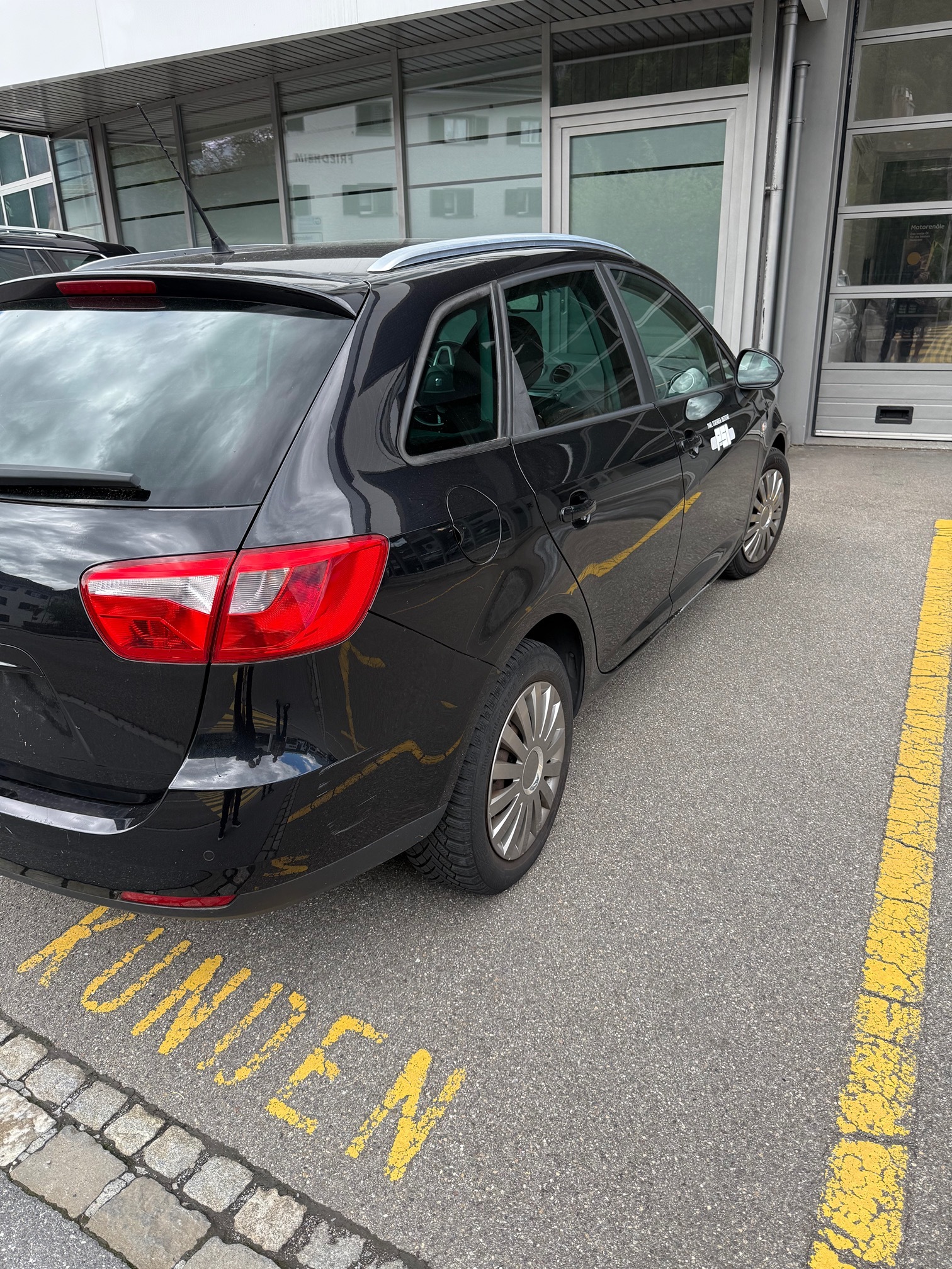 SEAT Ibiza 1.2 TSI ST — zdjęcie 4