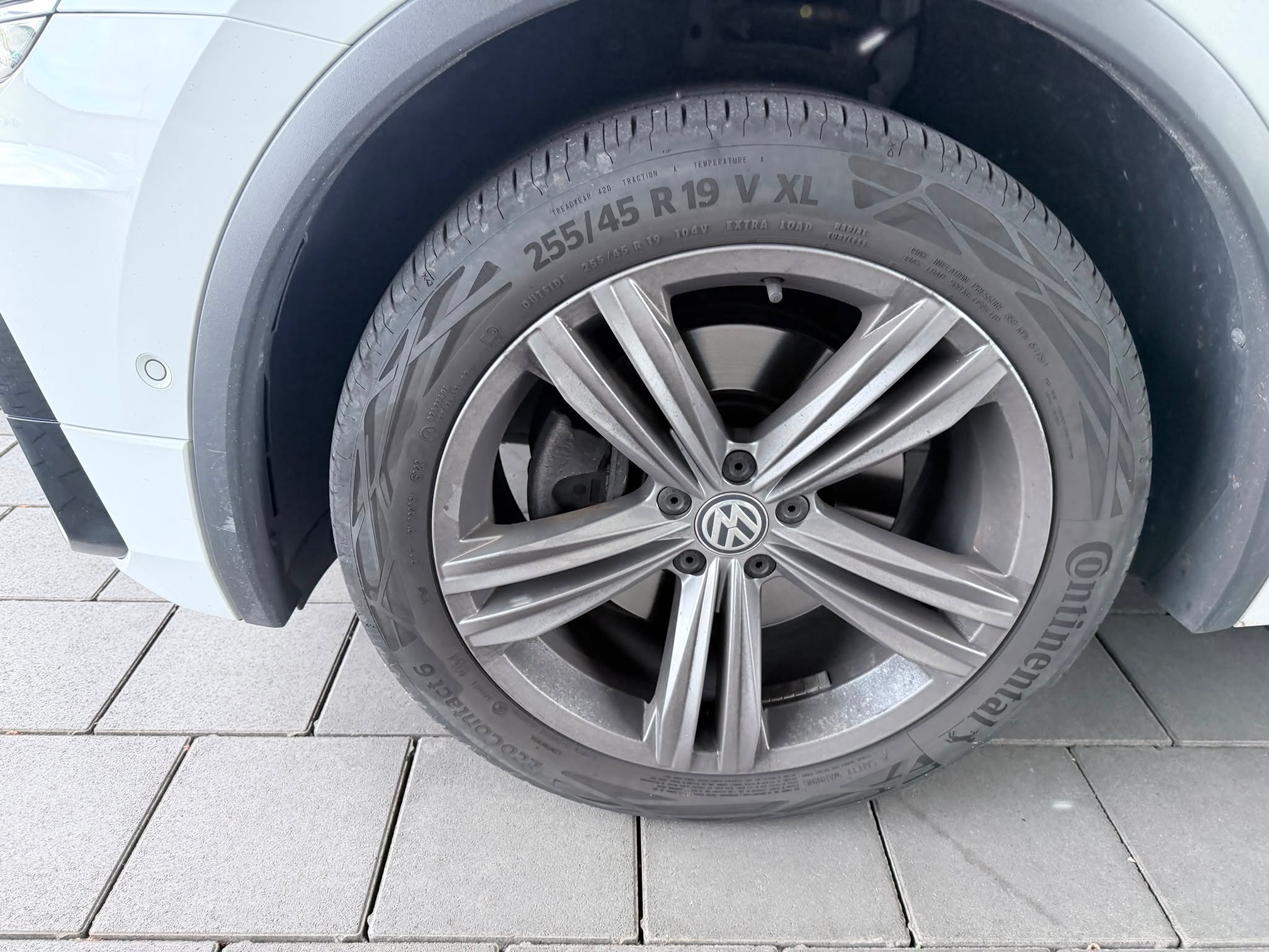 VW Tiguan — zdjęcie 14