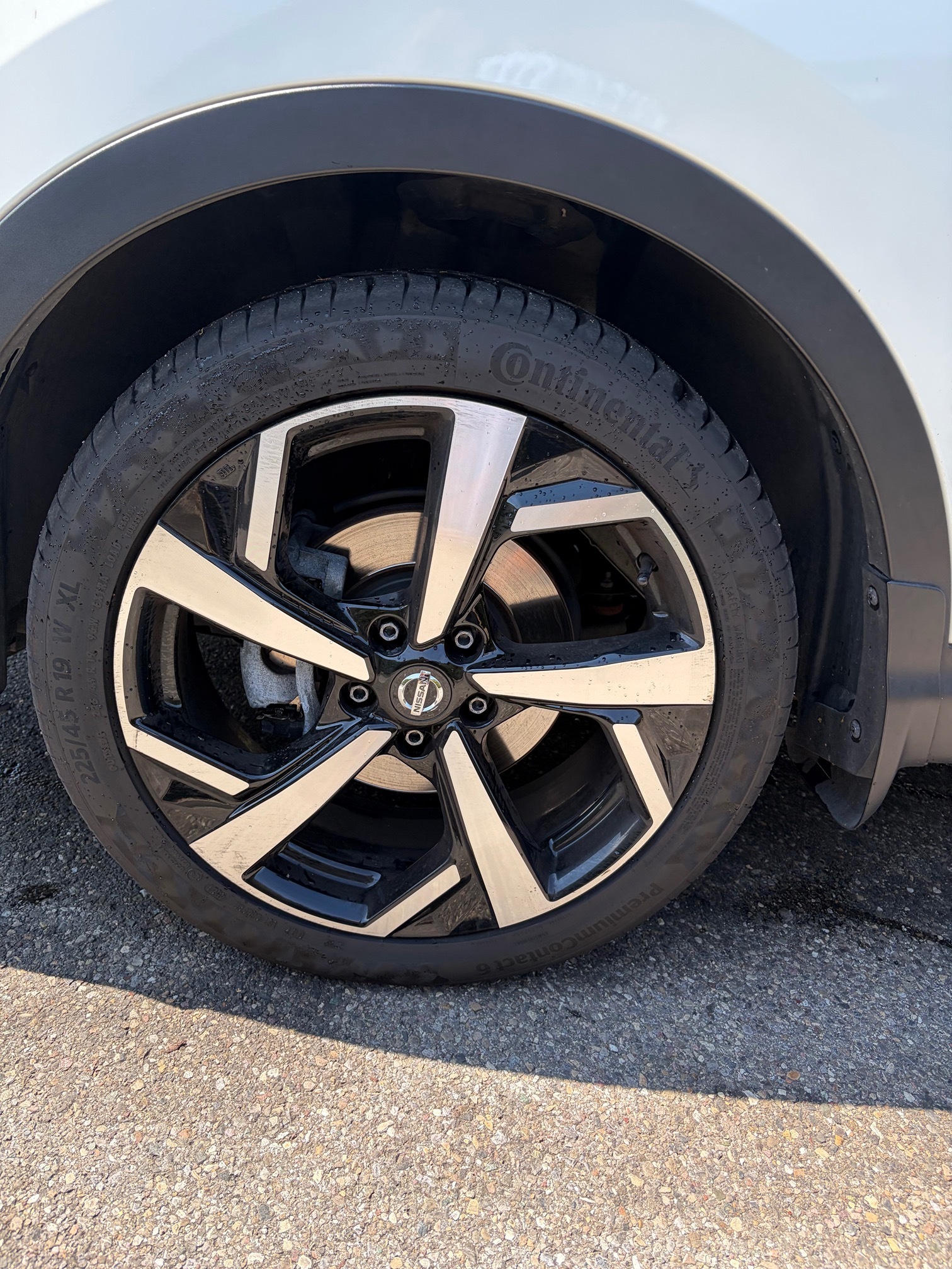 NISSAN Qashqai — zdjęcie 8