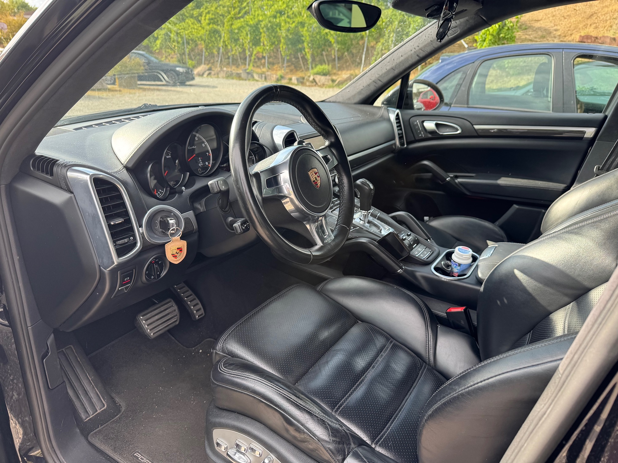 PORSCHE Cayenne Turbo — zdjęcie 13