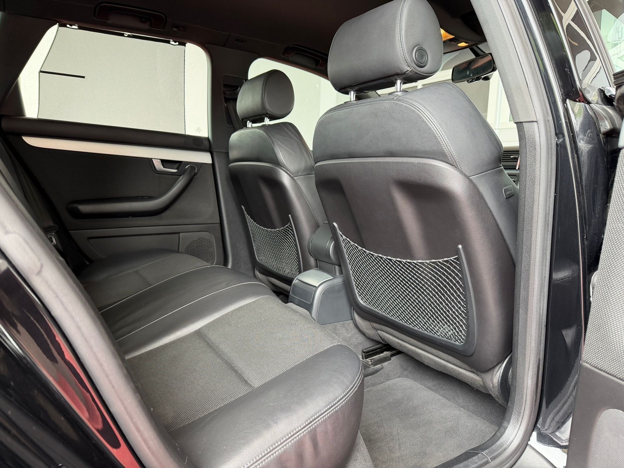 AUDI A4 Av. 3.0TDI qu. — zdjęcie 12