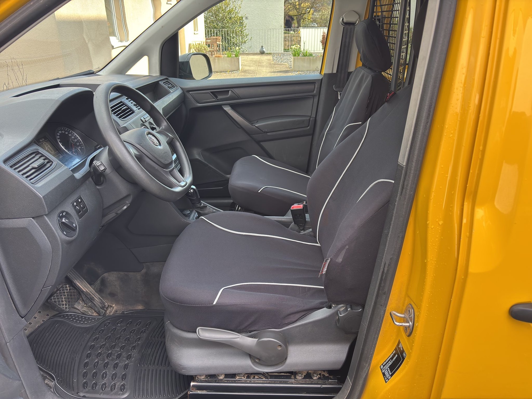 VW CaddyMax 2.0TDI4M — zdjęcie 10