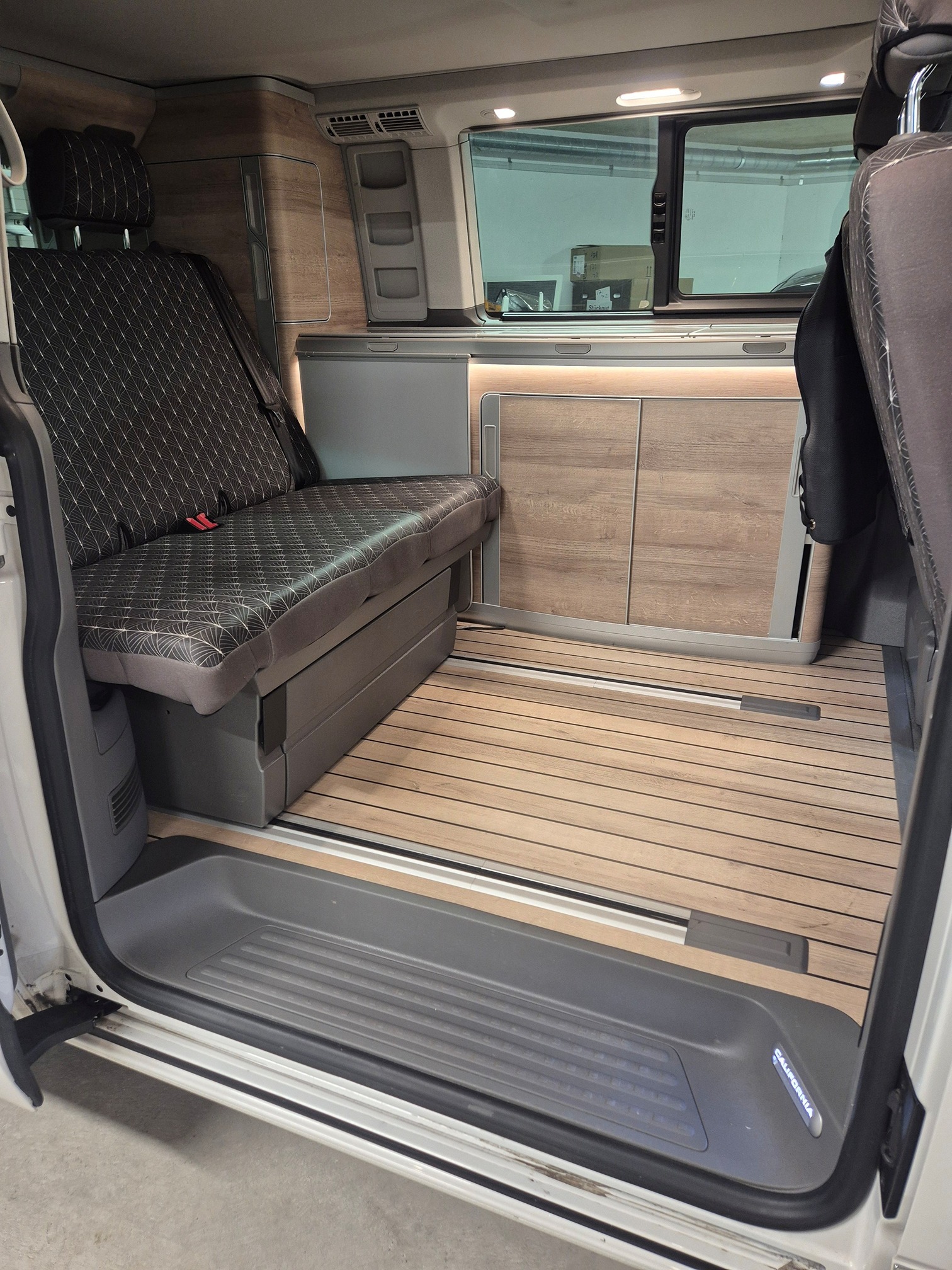 VW T6 California TDI — zdjęcie 2