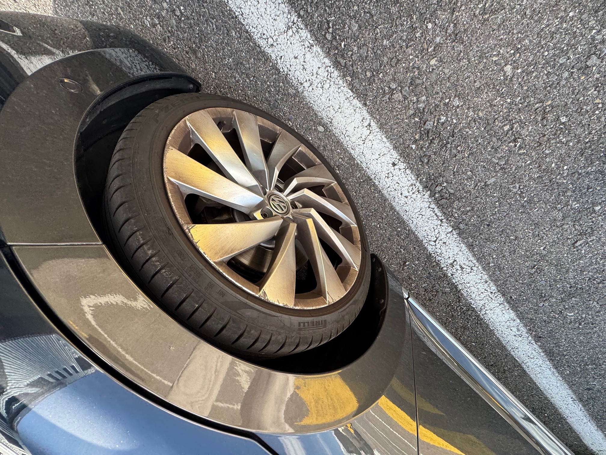 VW Arteon 2.0 TSI 4M — zdjęcie 9