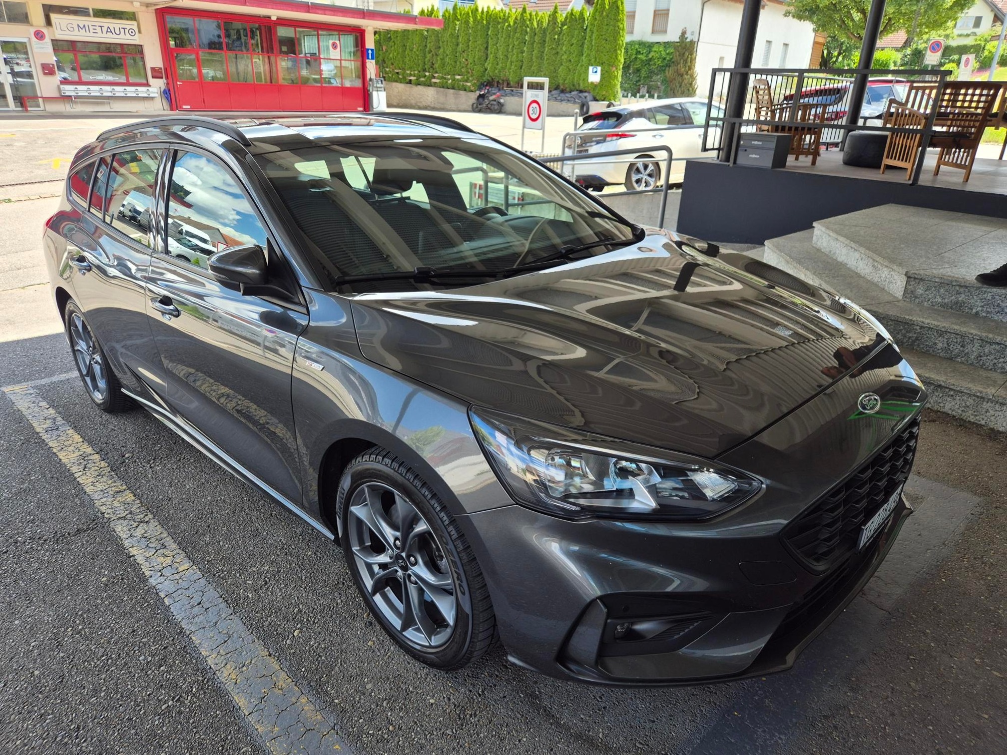 FORD Focus 1.0 SCTi ST-Line — zdjęcie 1