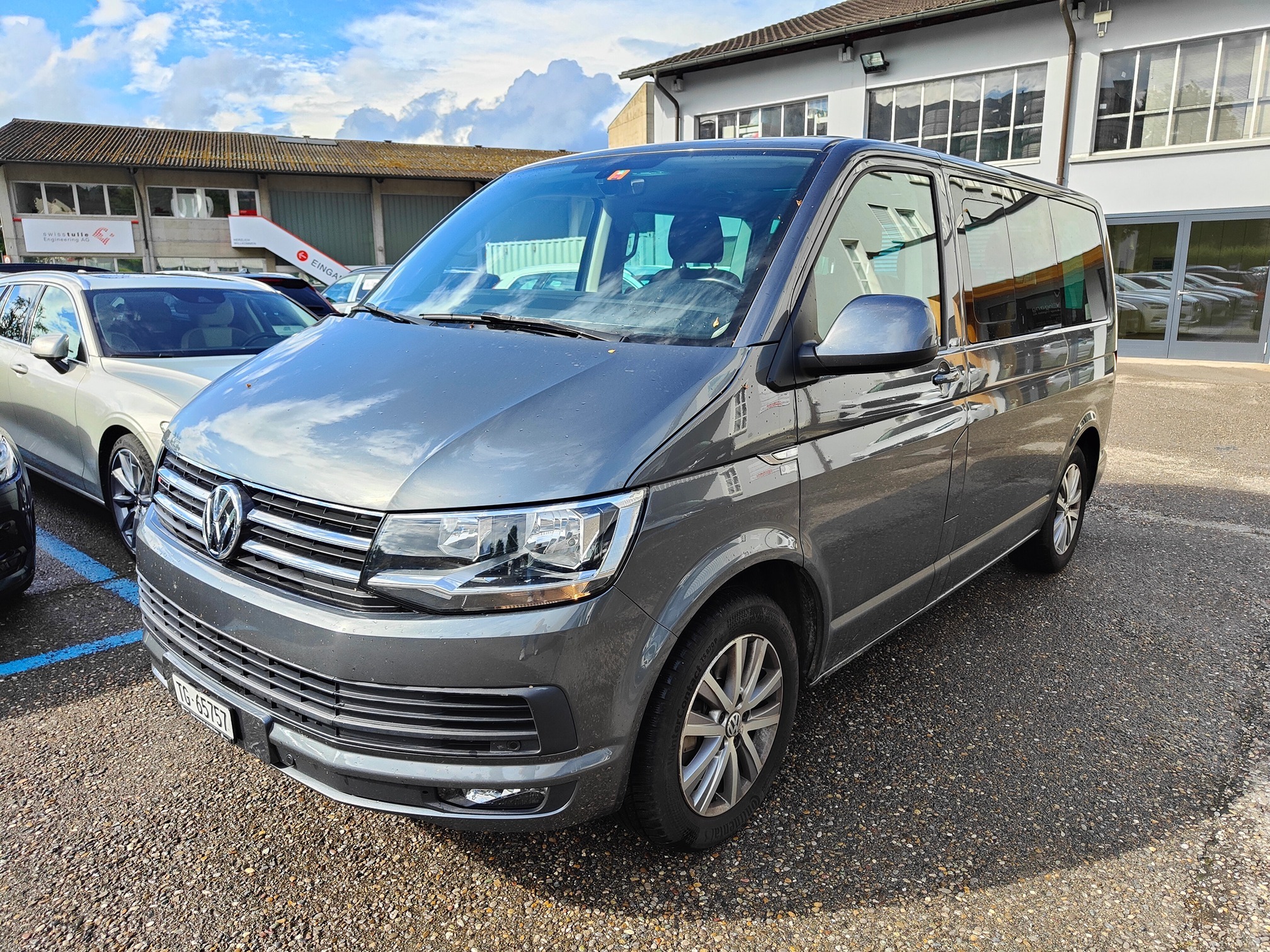 VW T6 Multivan TDI4M — zdjęcie 1