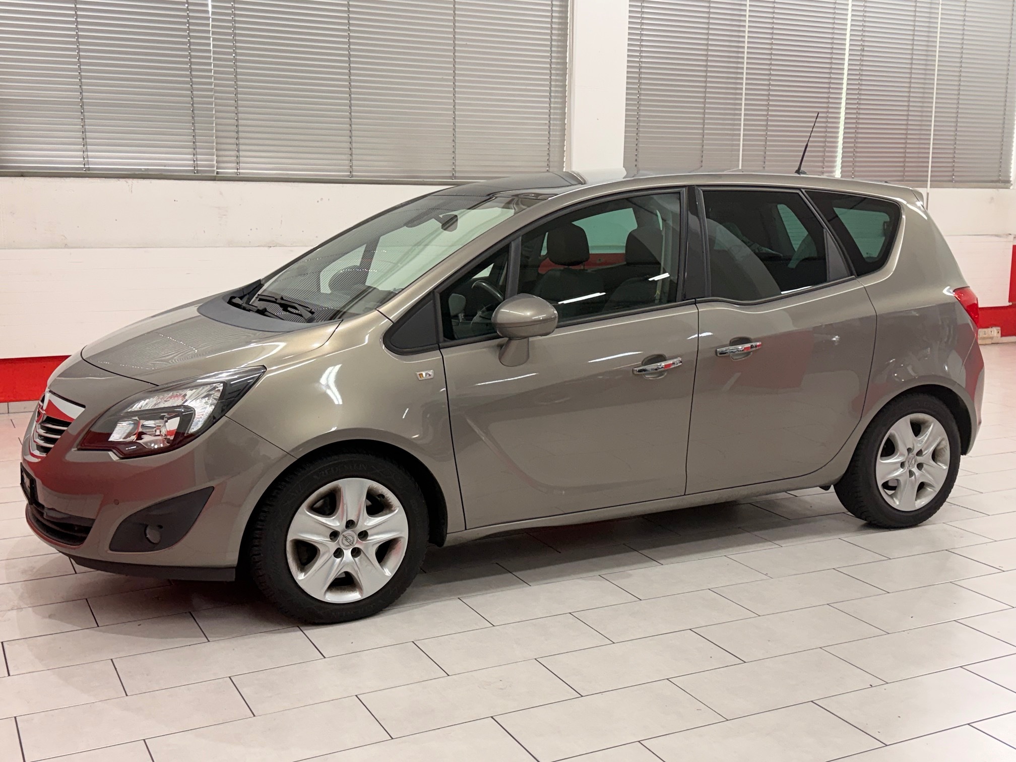 OPEL Meriva B 17DT Cosmo — zdjęcie 2